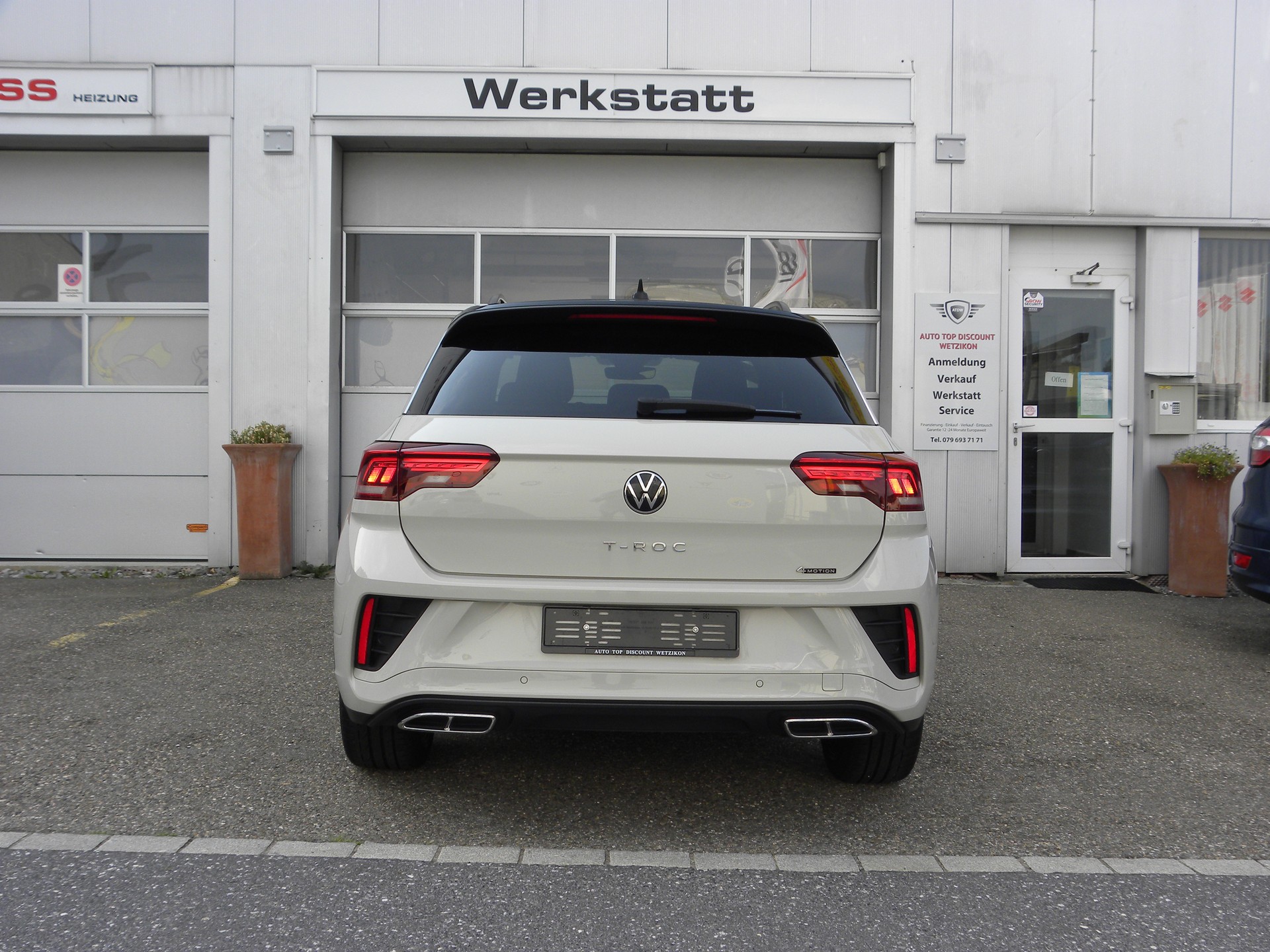VW T-Roc 2.0 TSI R-Line DSG 4Motion-image-5