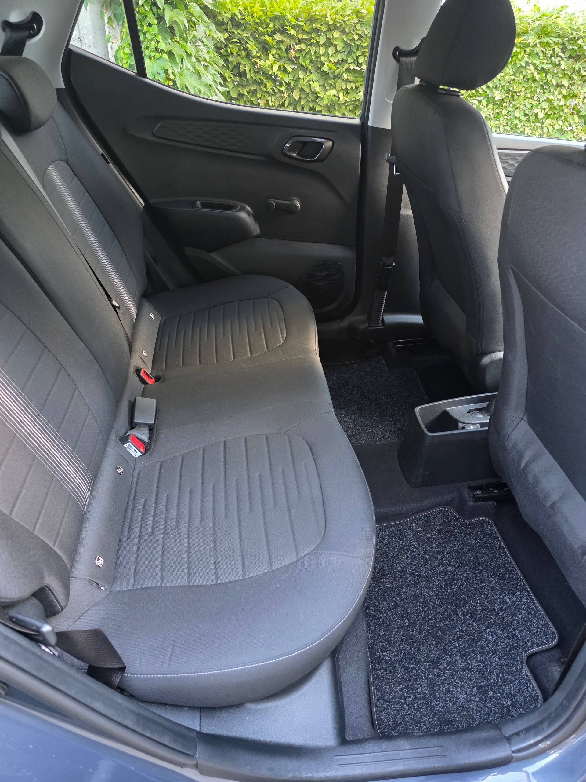 HYUNDAI i10 1.2 Amplia-image-11