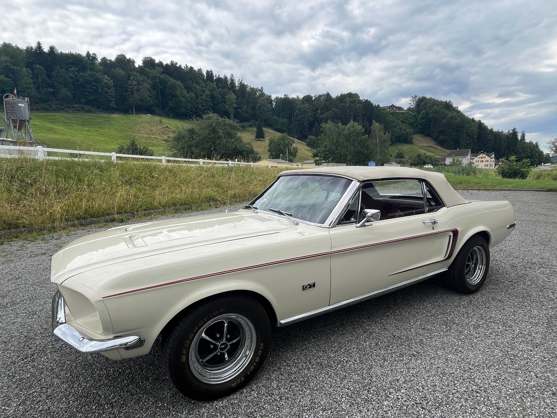 FORD Mustang GT 390 Convertible-image-22