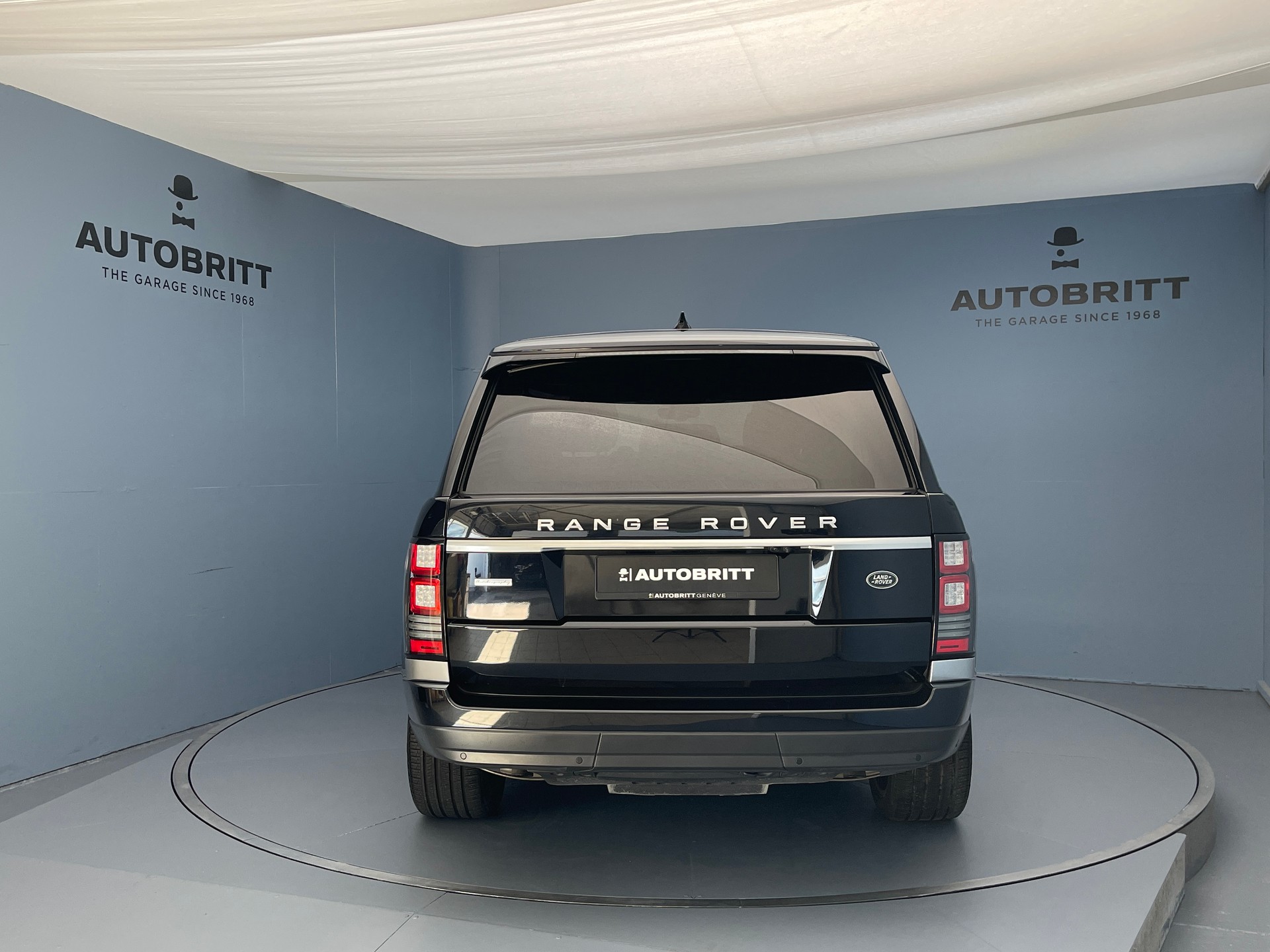 LAND ROVER Range Rover 4.4 SDV8 Autobiography-image-4