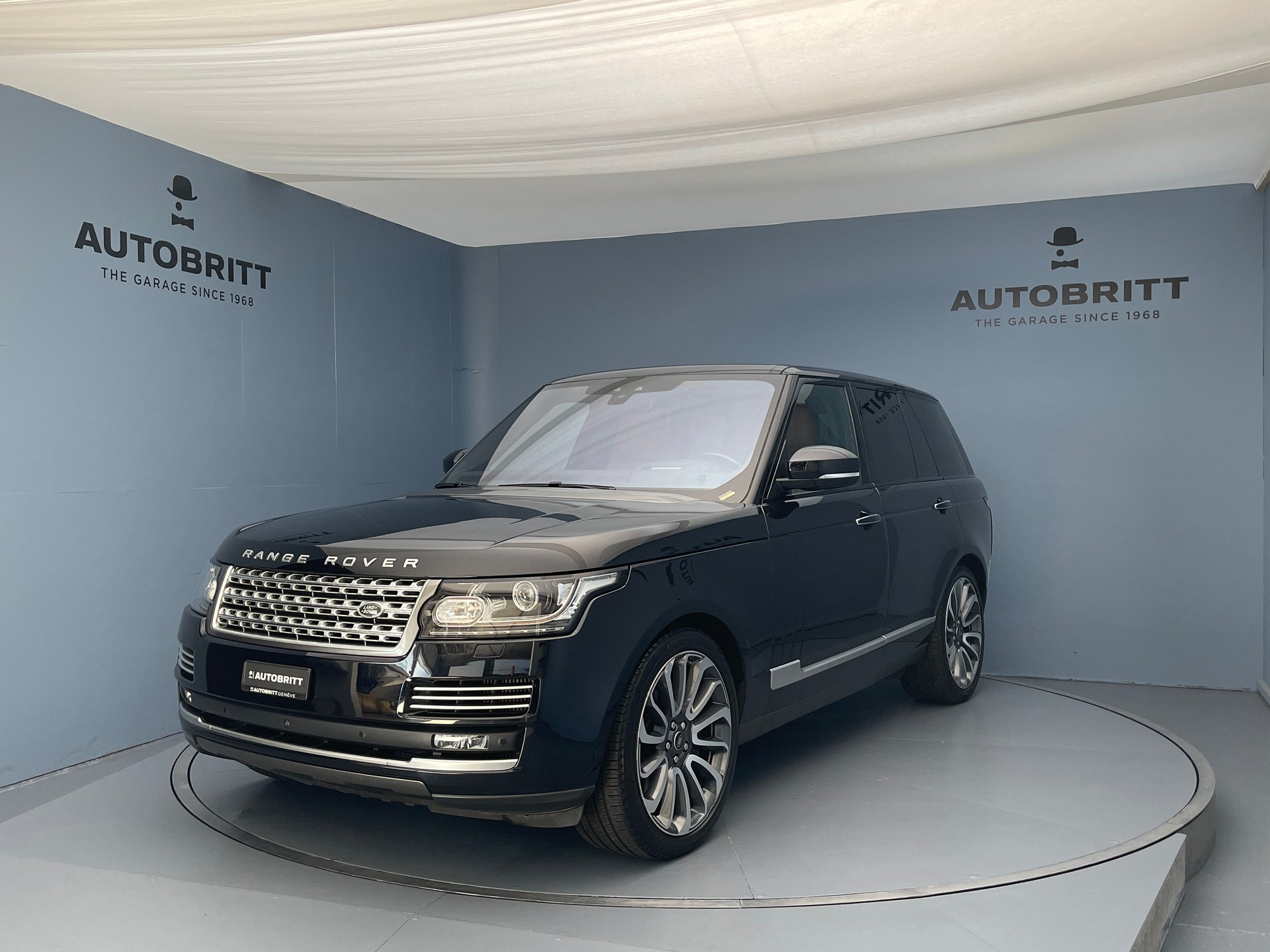 LAND ROVER Range Rover 4.4 SDV8 Autobiography-image-0