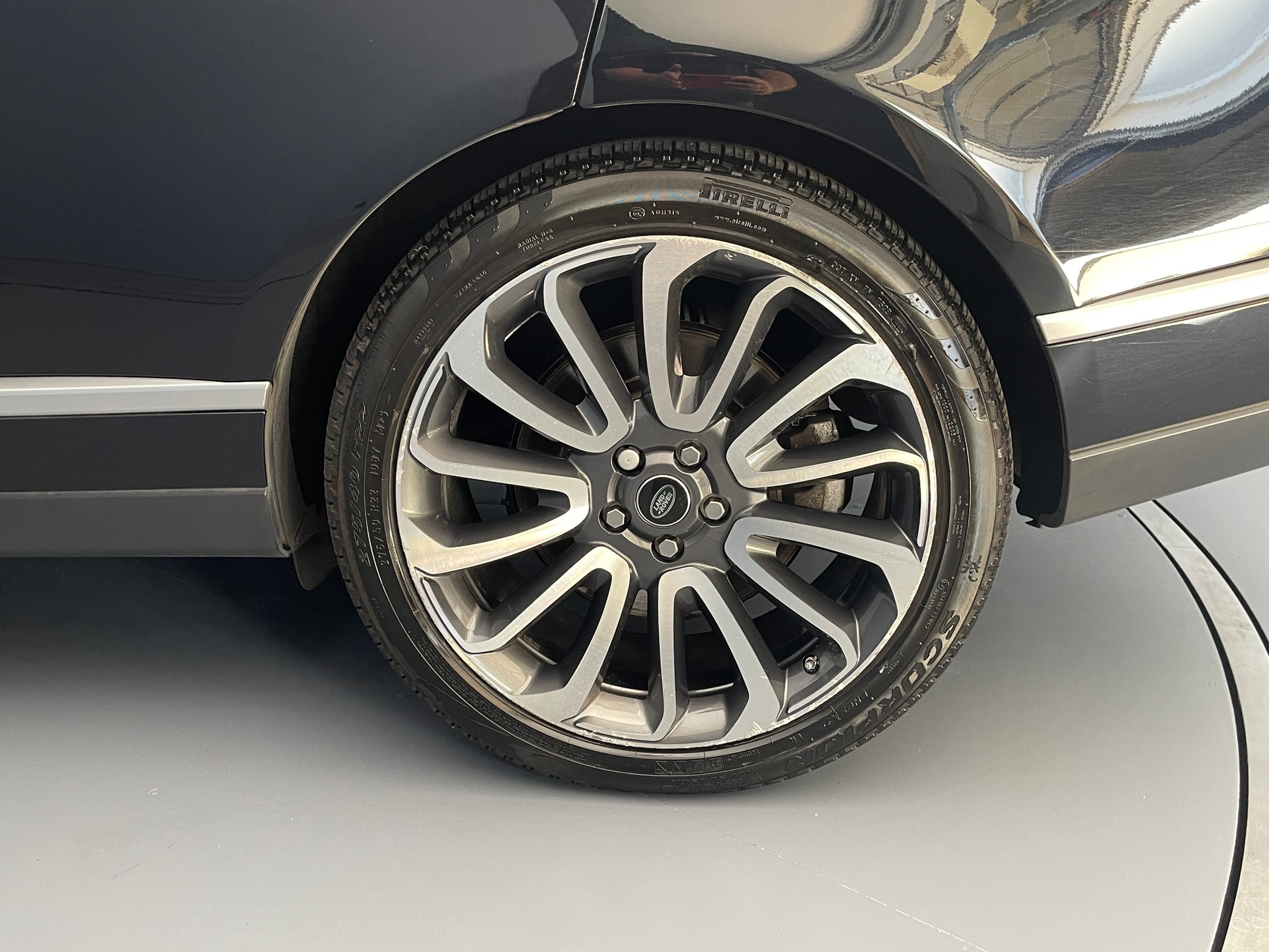 LAND ROVER Range Rover 4.4 SDV8 Autobiography-image-13