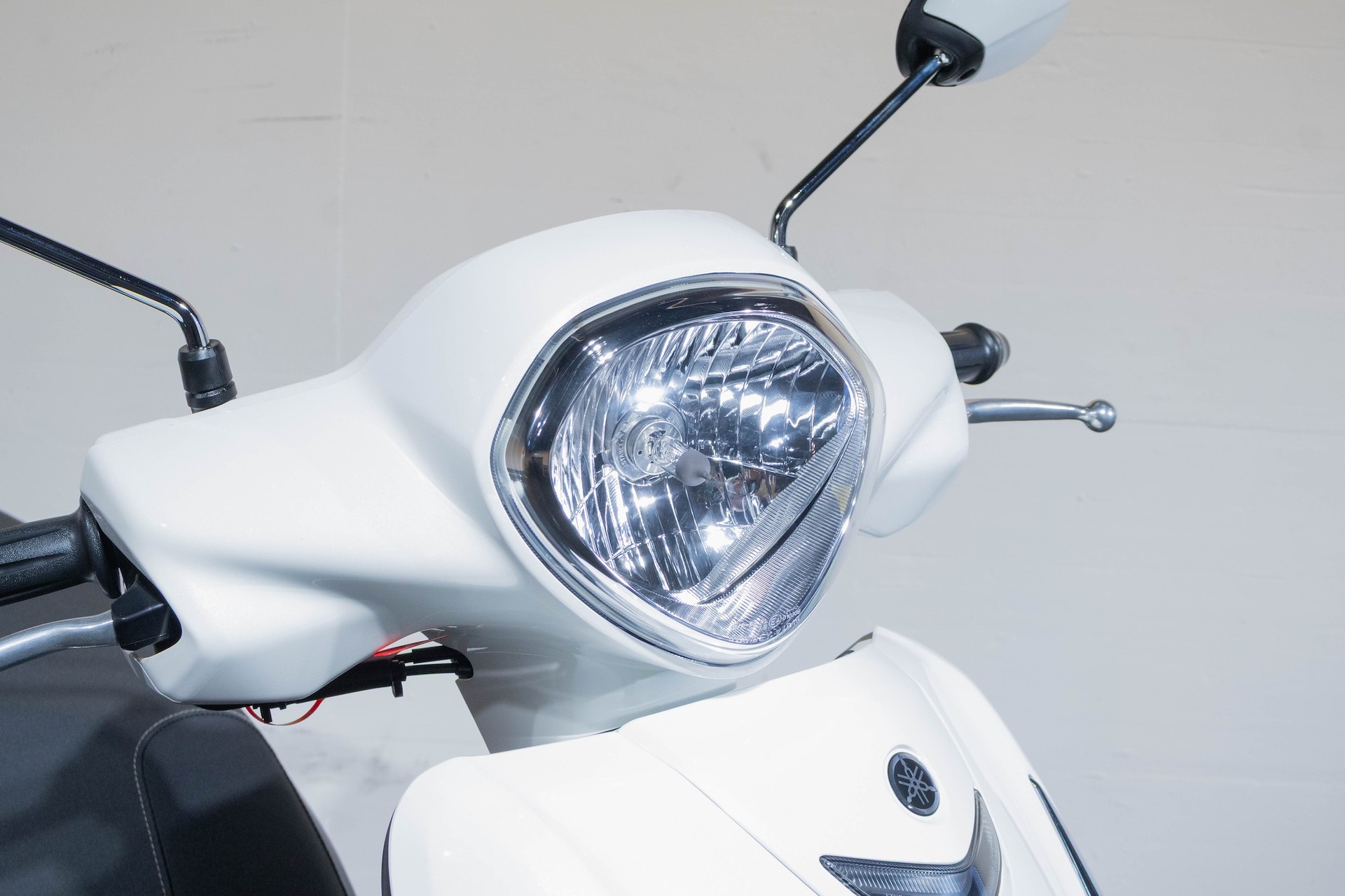YAMAHA D'elight-image-9