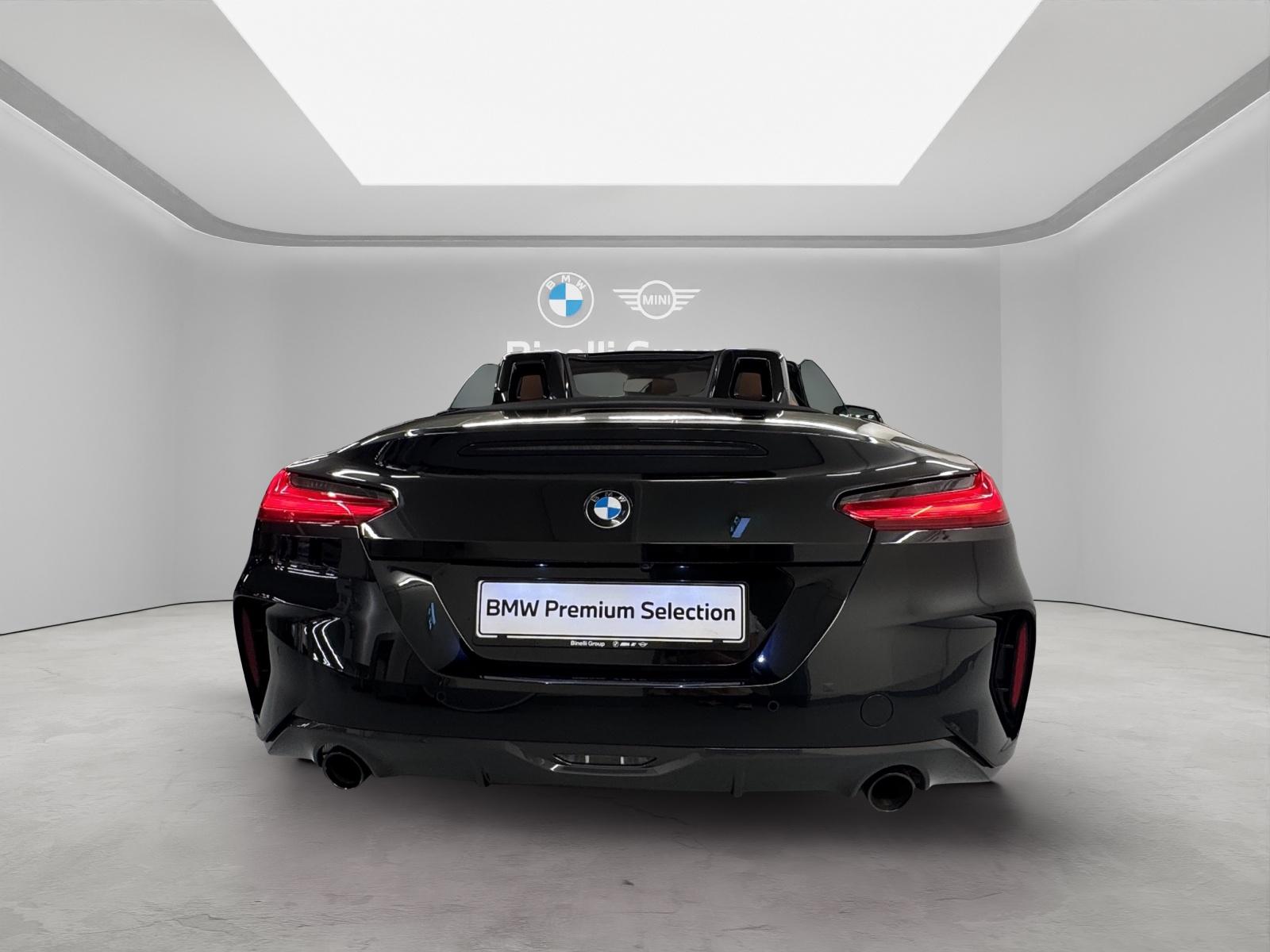 BMW Z4 20i sDrive-showroom-element-3