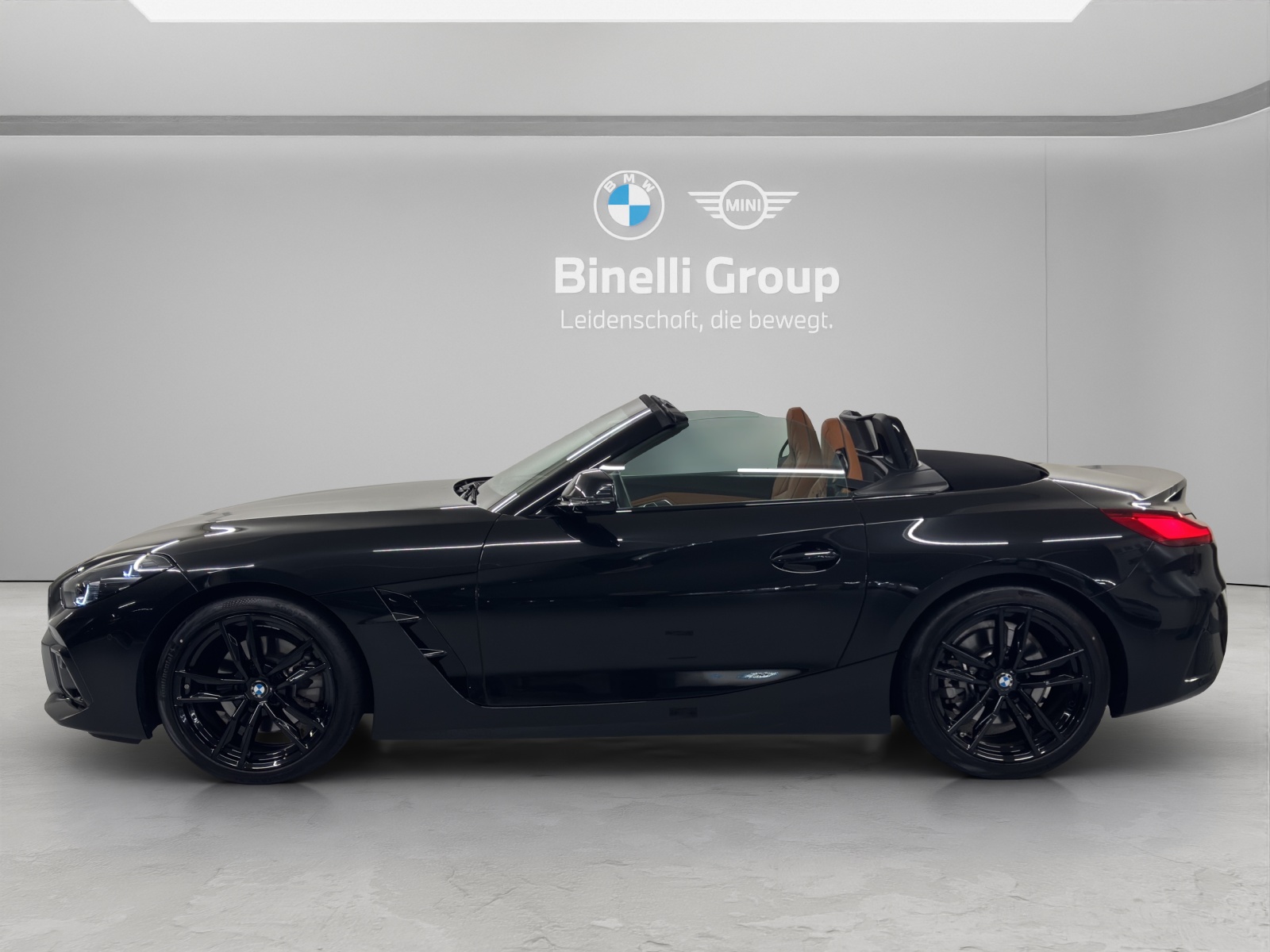 BMW Z4 20i sDrive-image-1