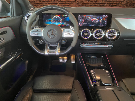 MERCEDES-BENZ GLA 45 S AMG 4Matic+-image-9