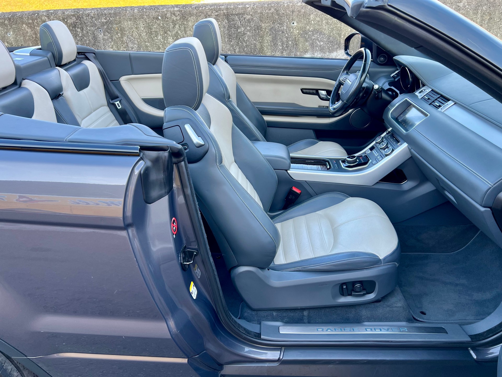 LAND ROVER Range Rover Evoque Conver. 2.0 TD4 HSE Dynamic AT9-image-21