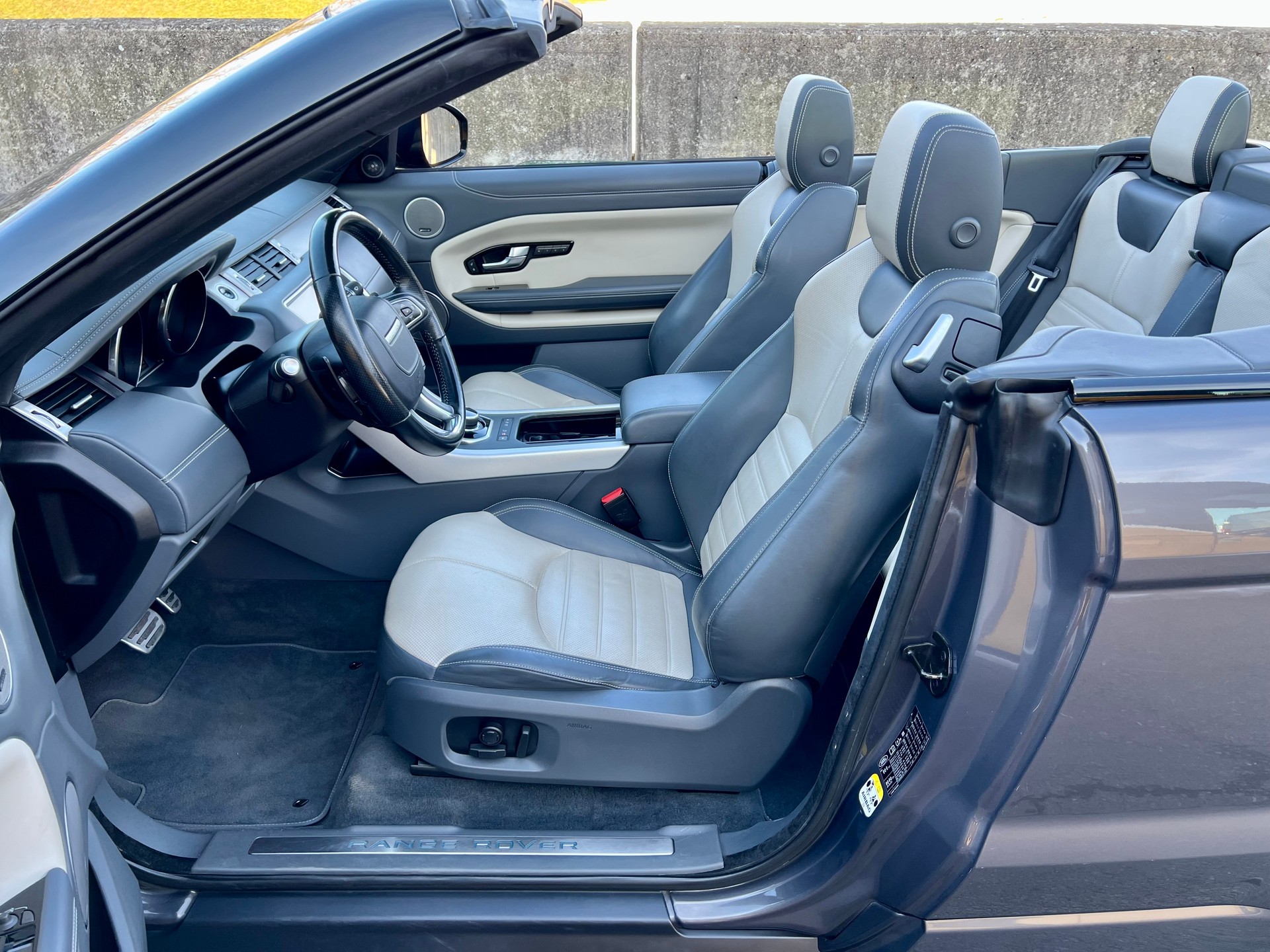 LAND ROVER Range Rover Evoque Conver. 2.0 TD4 HSE Dynamic AT9-image-15