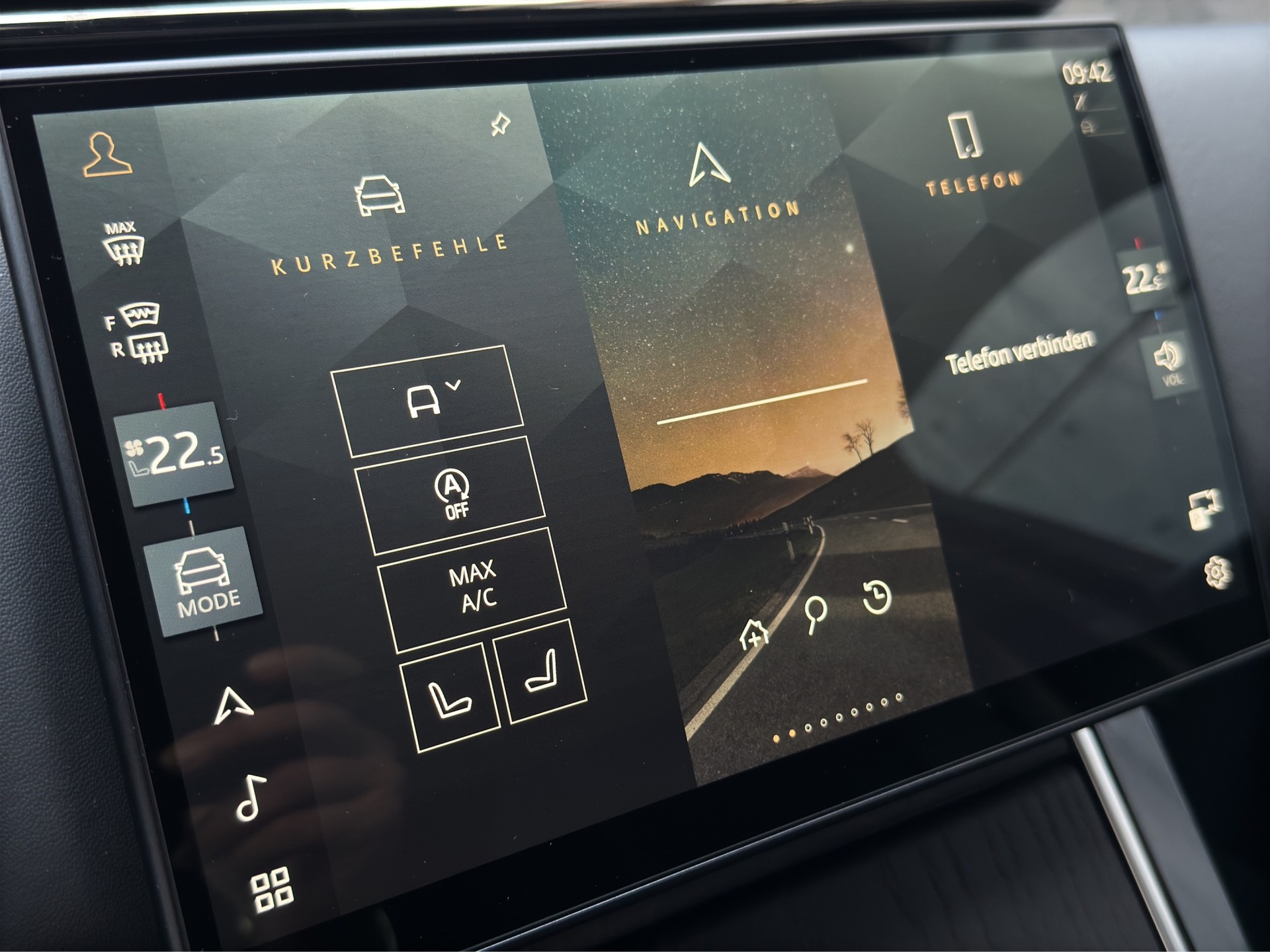 LAND ROVER Range Rover Velar 3.0 I6 Autobiography-image-10