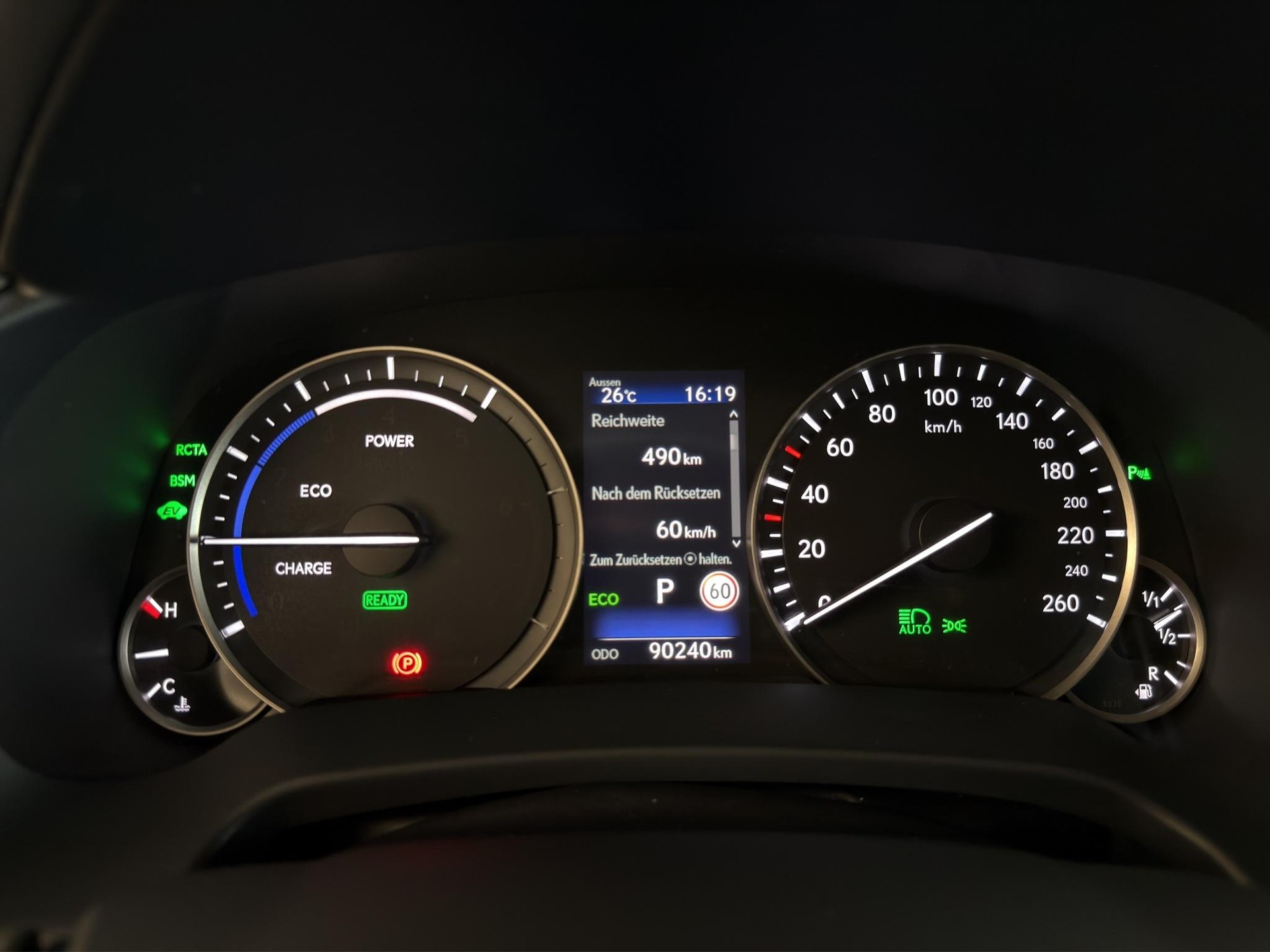 LEXUS RX 450h Excellence-image-16