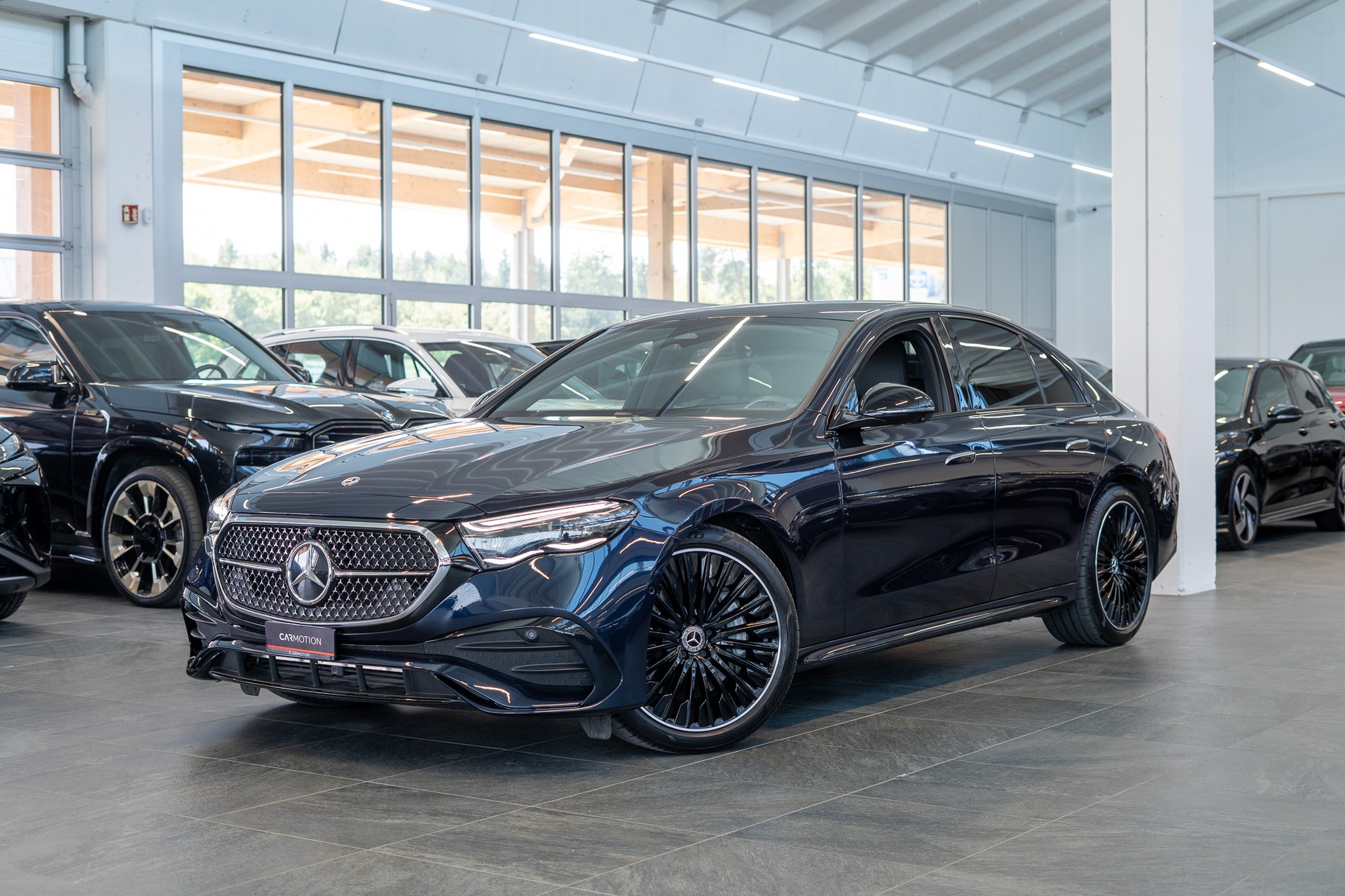 MERCEDES-BENZ E 220 d AMG Line / MBUX Superscreen / 360°Kamera / Ambientebeleuchtung-image-0