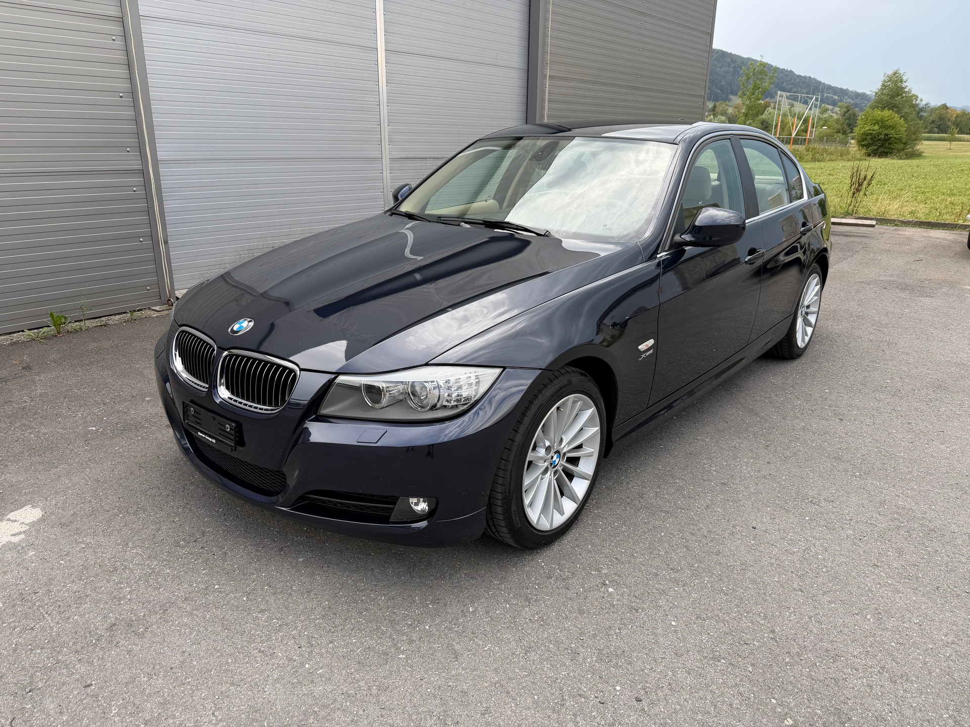 BMW BMW 330d xDrive LCI Steptronic Frisch MFK-image-0