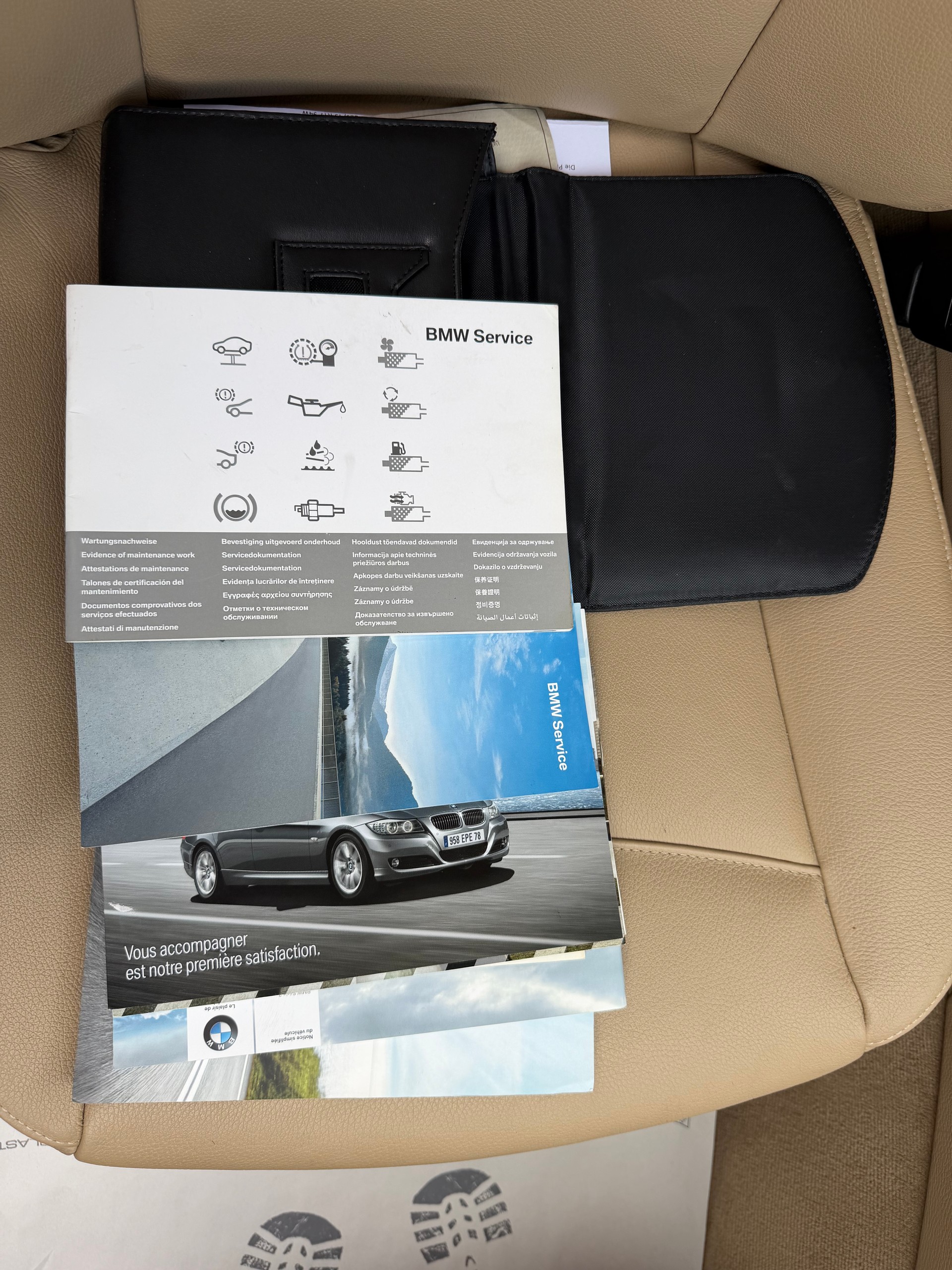 BMW BMW 330d xDrive LCI Steptronic Frisch MFK-image-13