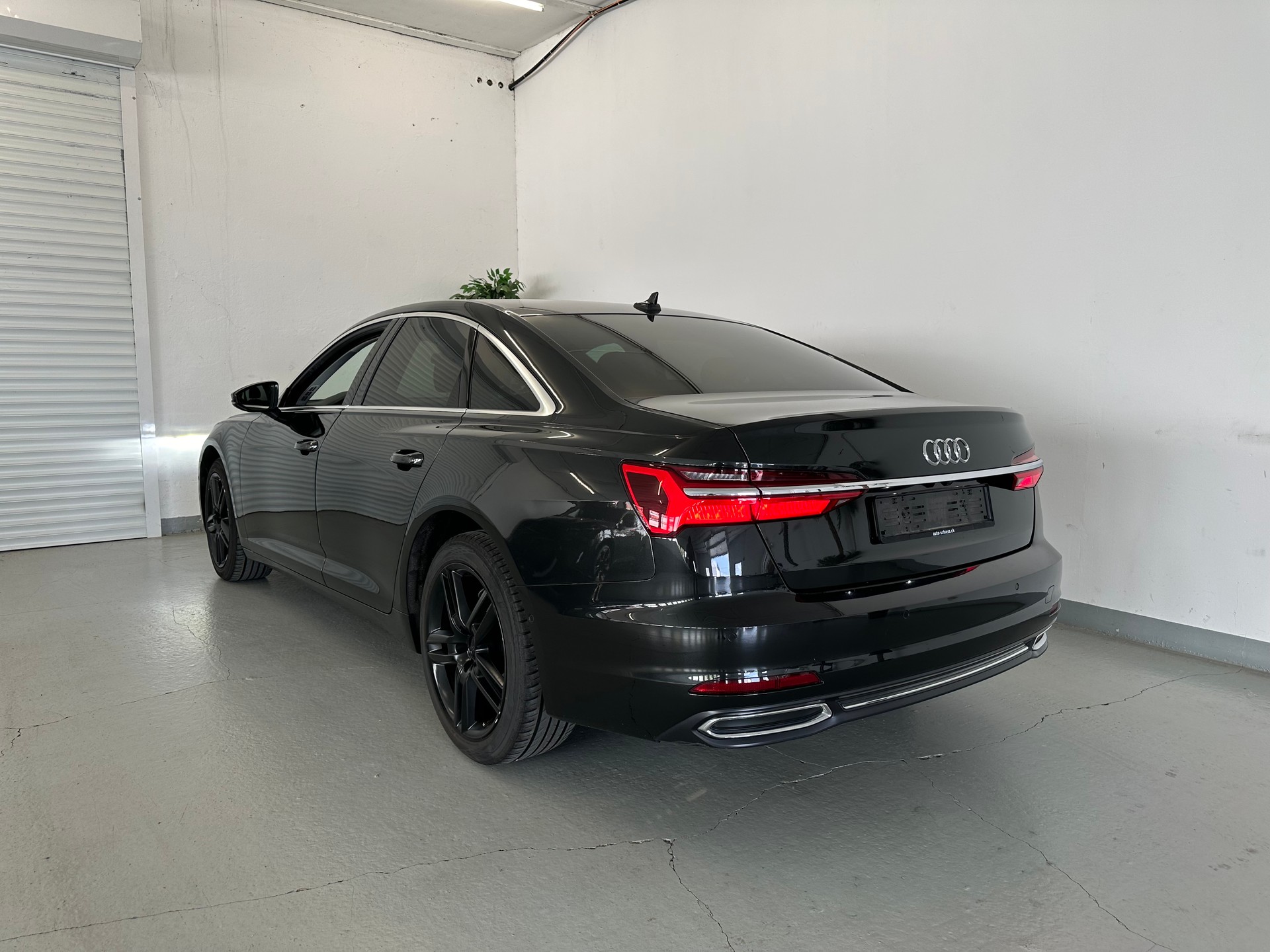 AUDI A6 Limousine 40 TDI Design S-tronic-image-2