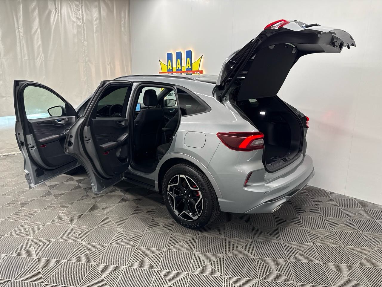 FORD Kuga 2.5 PHEV ST-Line X 243PS-image-16