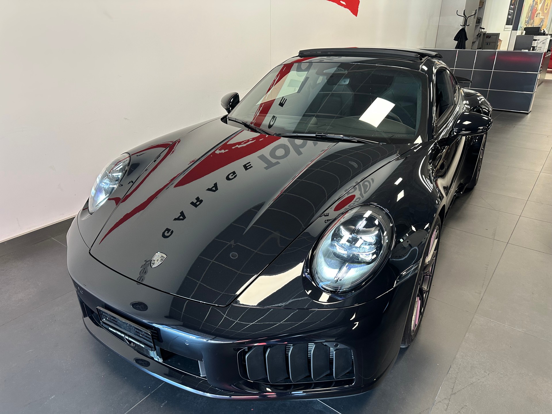 PORSCHE 911 Turbo S PDK-image-4