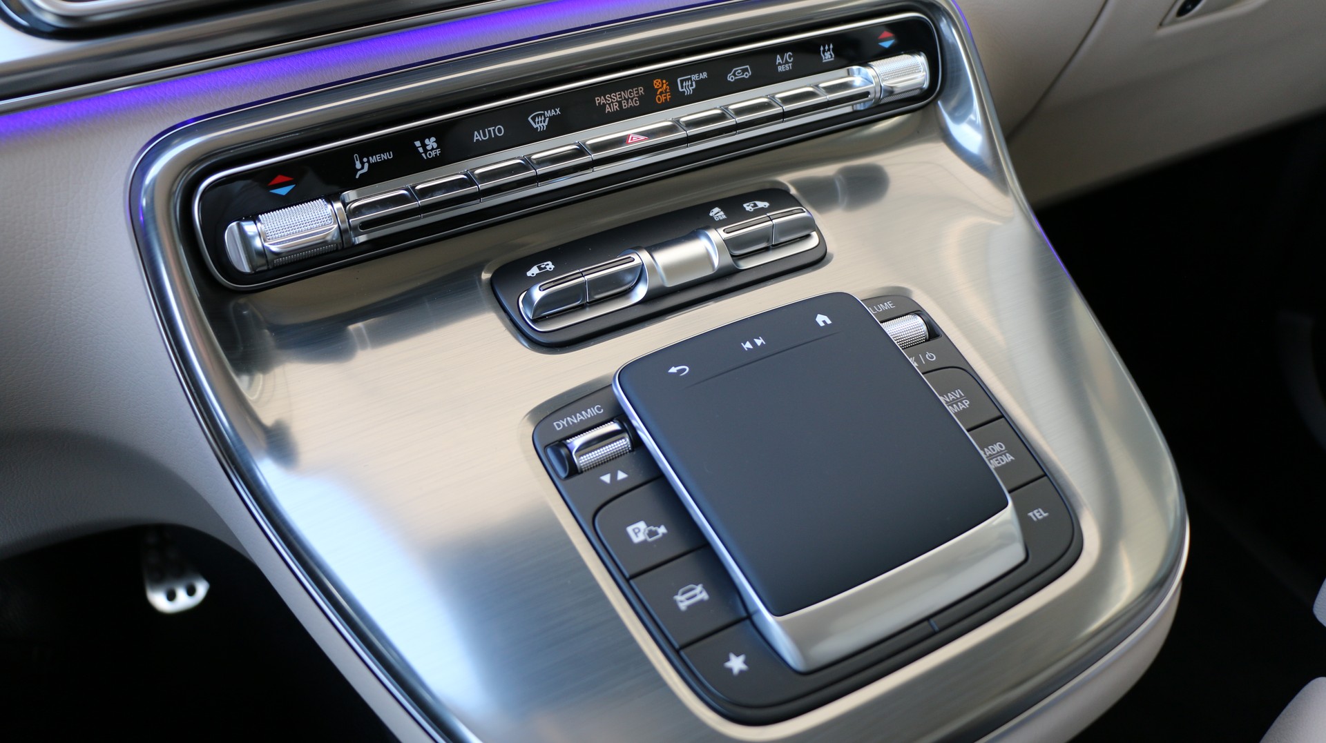 MERCEDES-BENZ V 300 d EXCLUSIVE 3430mm E-image-19