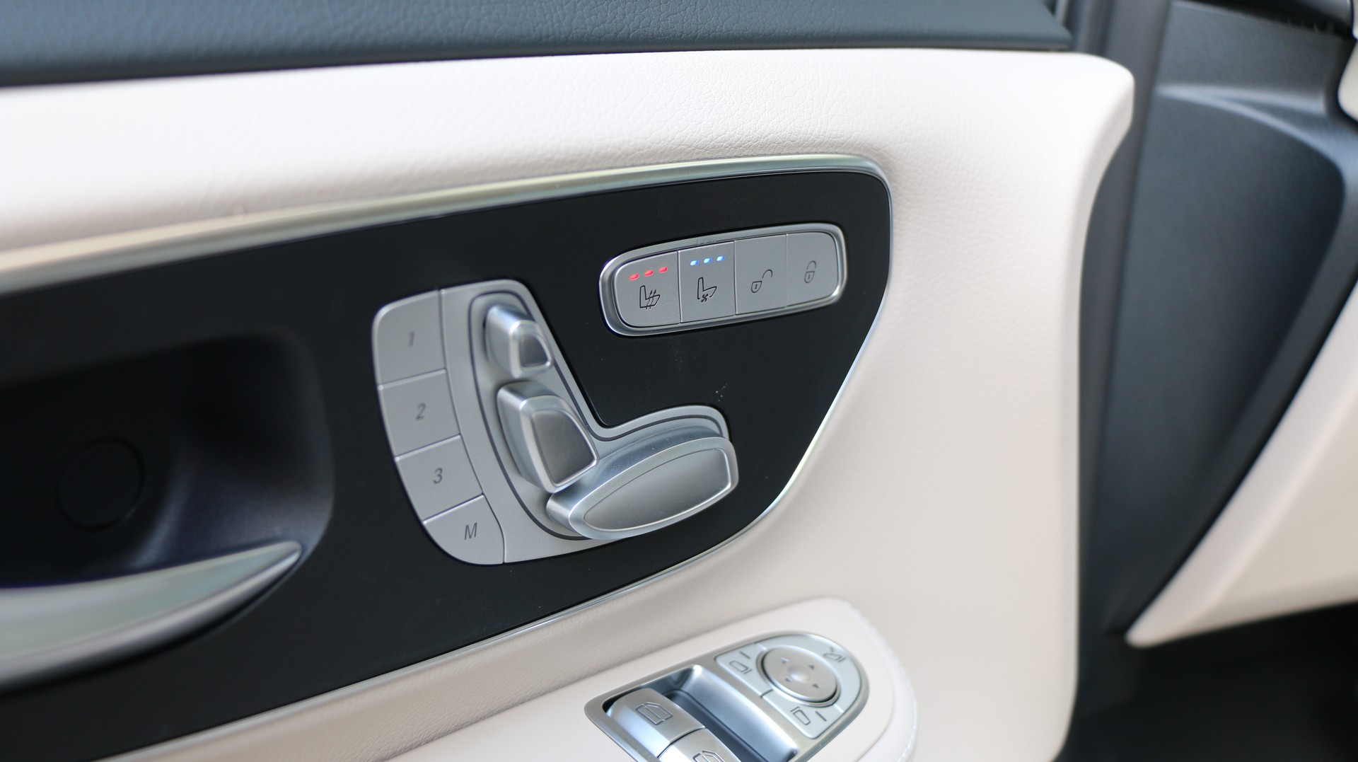 MERCEDES-BENZ V 300 d EXCLUSIVE 3430mm E-image-18