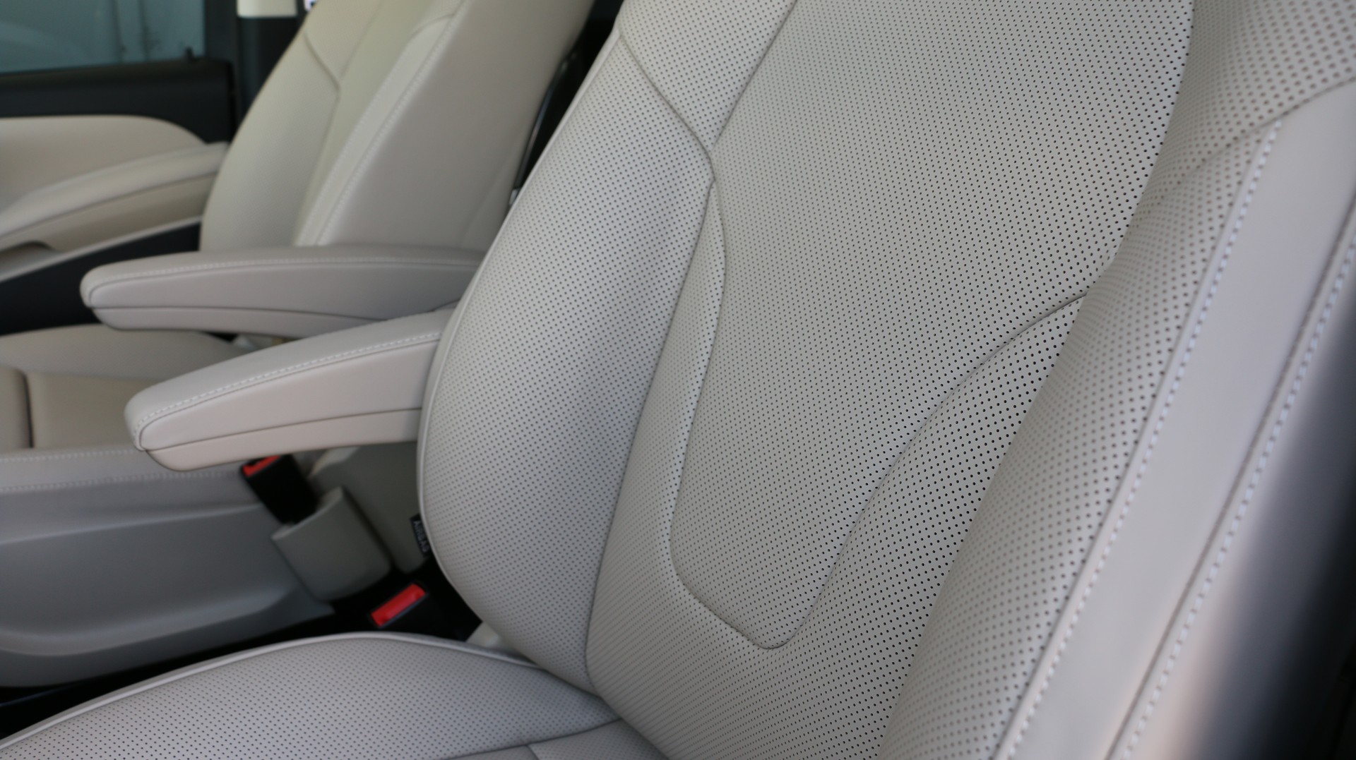 MERCEDES-BENZ V 300 d EXCLUSIVE 3430mm E-image-8