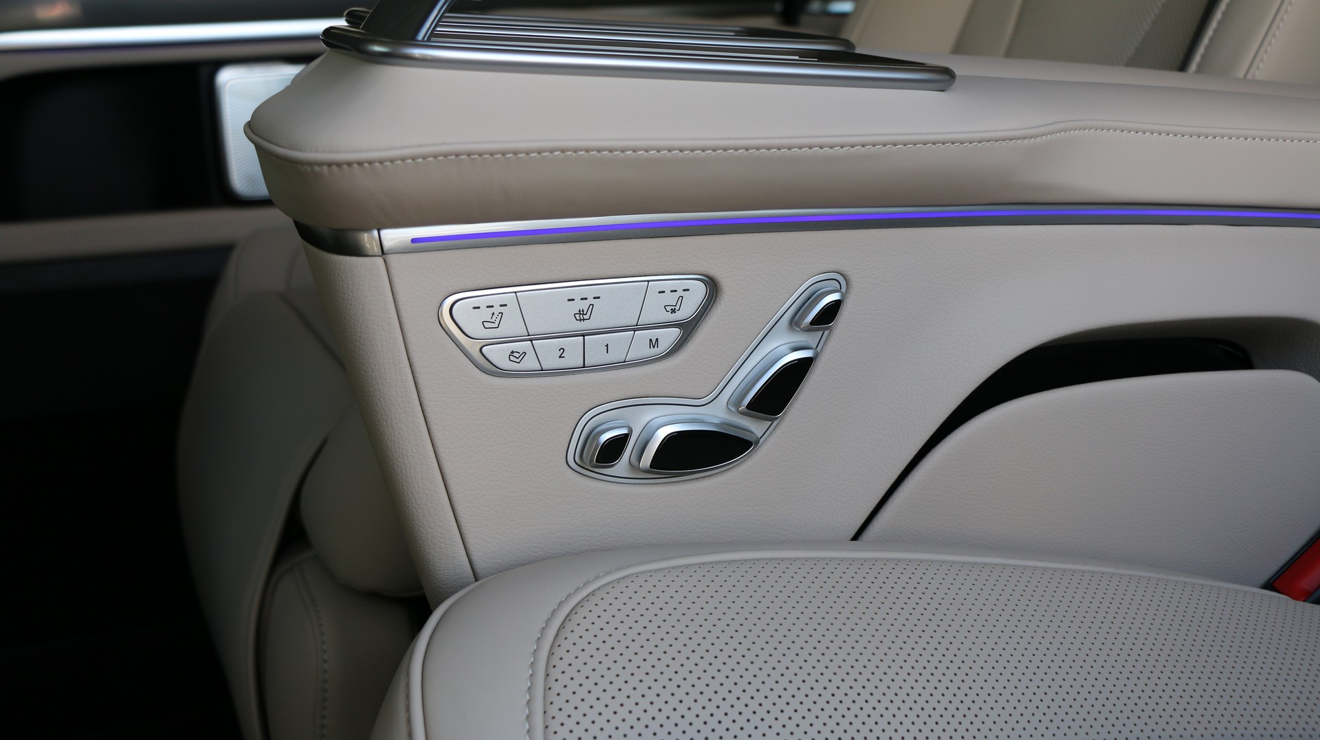 MERCEDES-BENZ V 300 d EXCLUSIVE 3430mm E-image-11