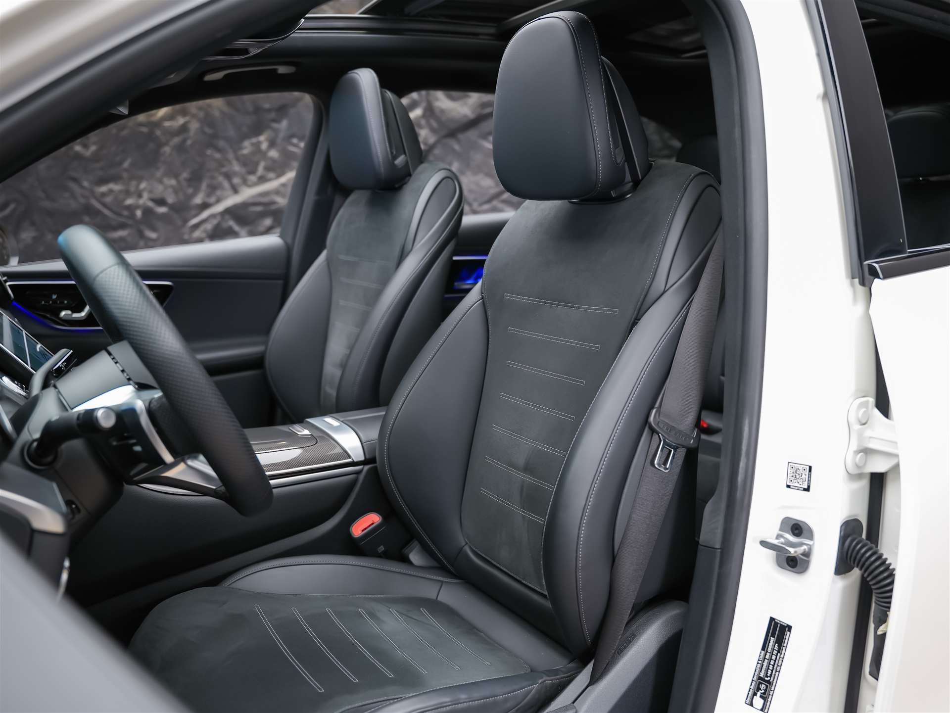 MERCEDES-BENZ GLC 300 4Matic AMG Line 9G-Tronic *21" Felgen*Panorama*AHK*-image-8