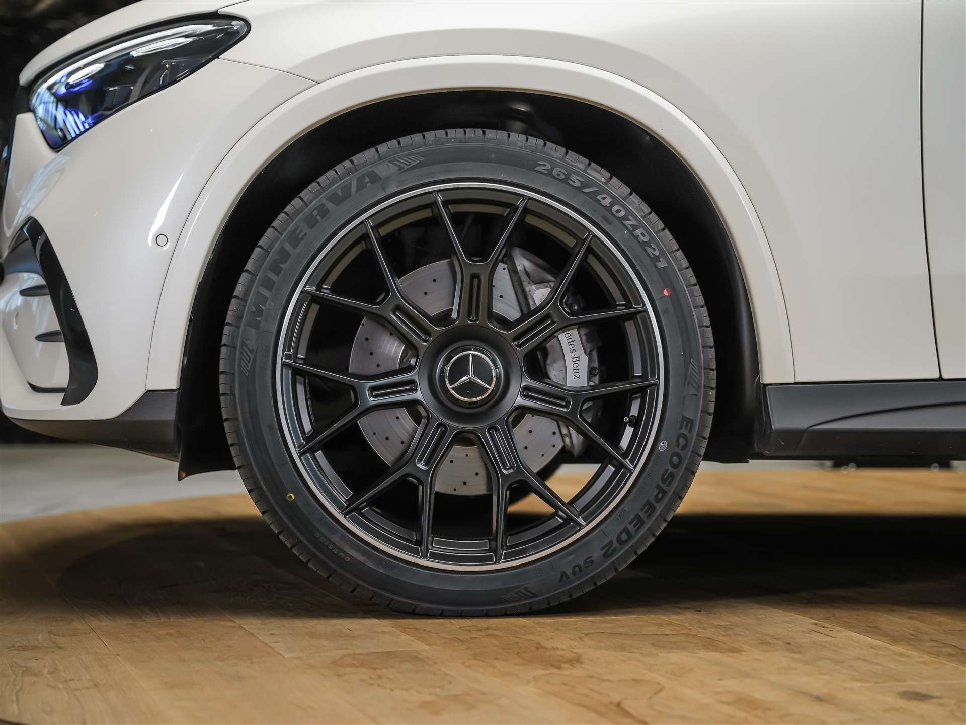 MERCEDES-BENZ GLC 300 4Matic AMG Line 9G-Tronic *21" Felgen*Panorama*AHK*-image-17