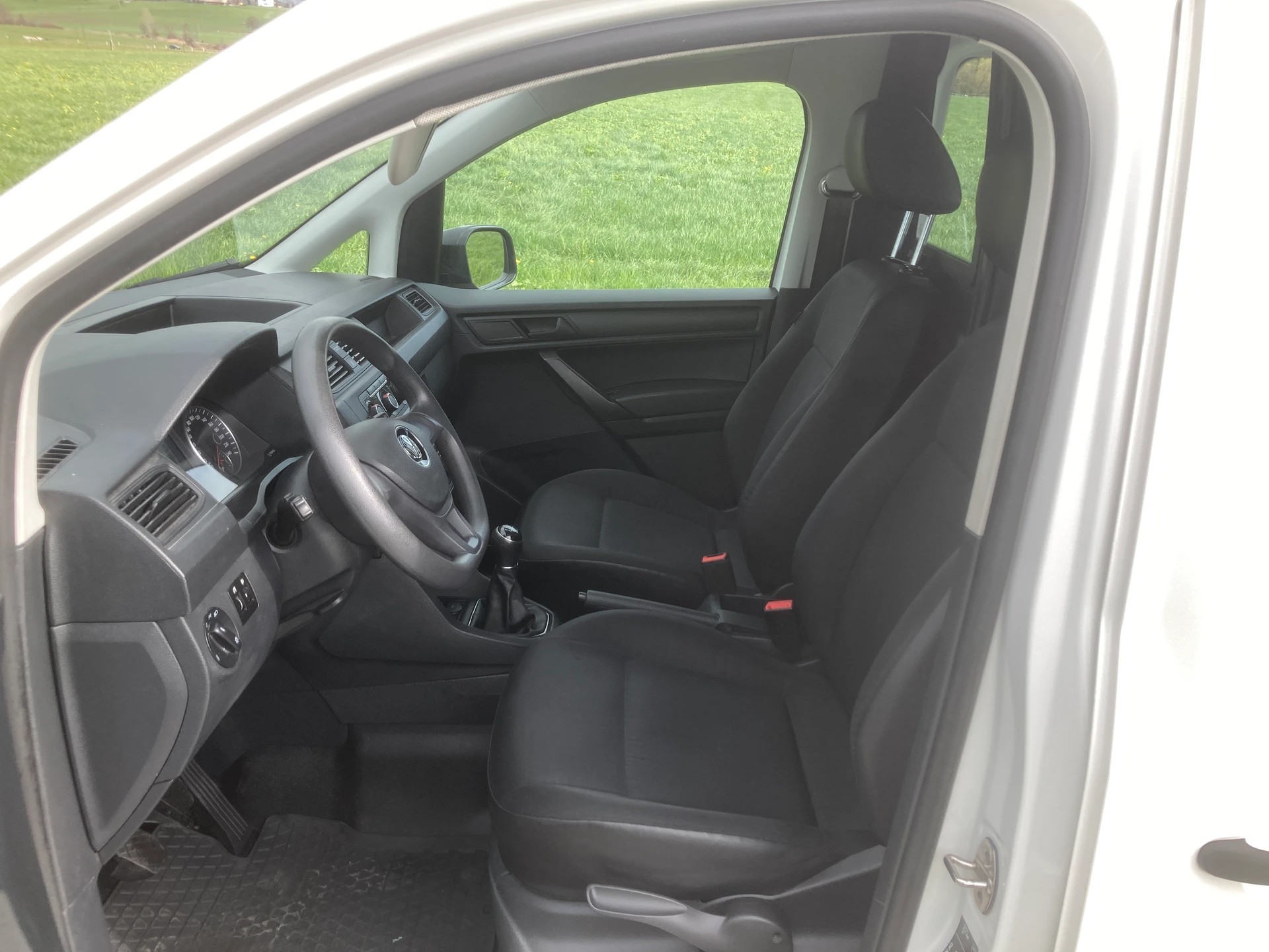 VW Caddy 2.0TDI 4Motion BlueMotion Technology mit 2 Schiebetüren-image-8