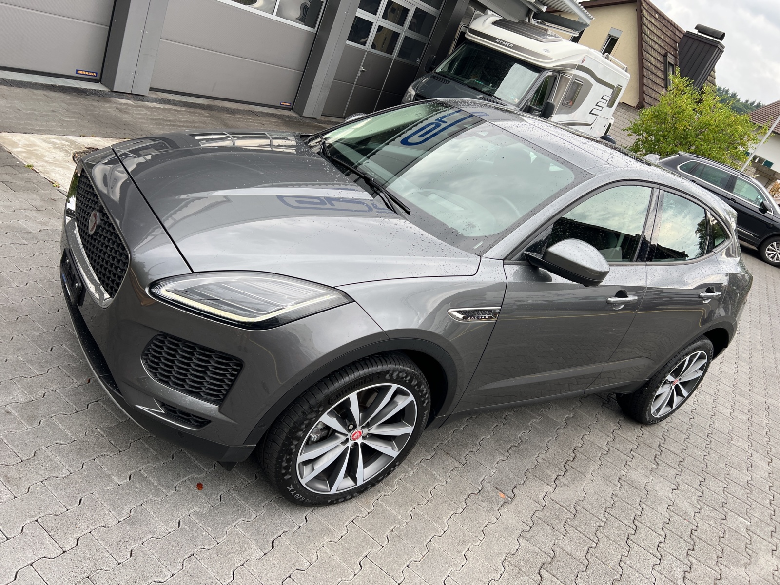 JAGUAR E-Pace 2.0 P200 HSE AWD Automatik-image-17