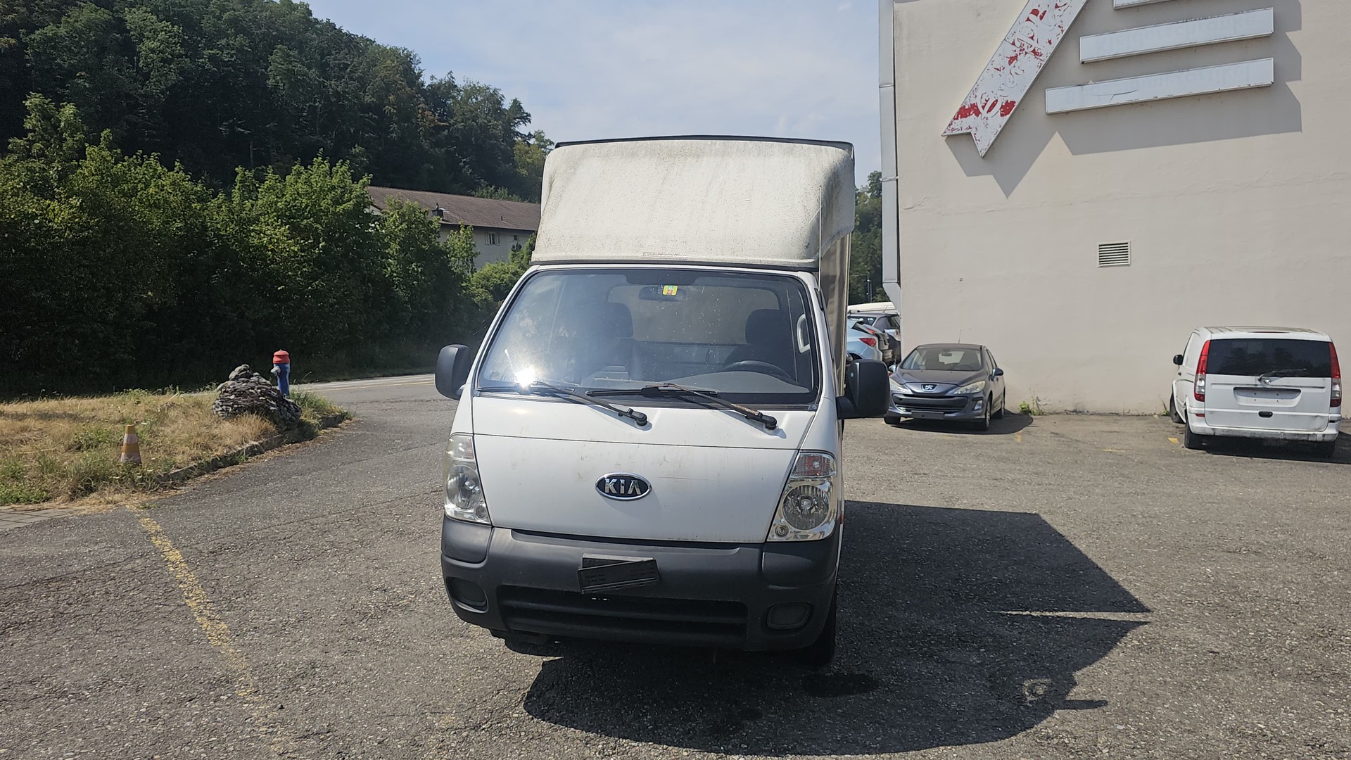 KIA K2500-image-3