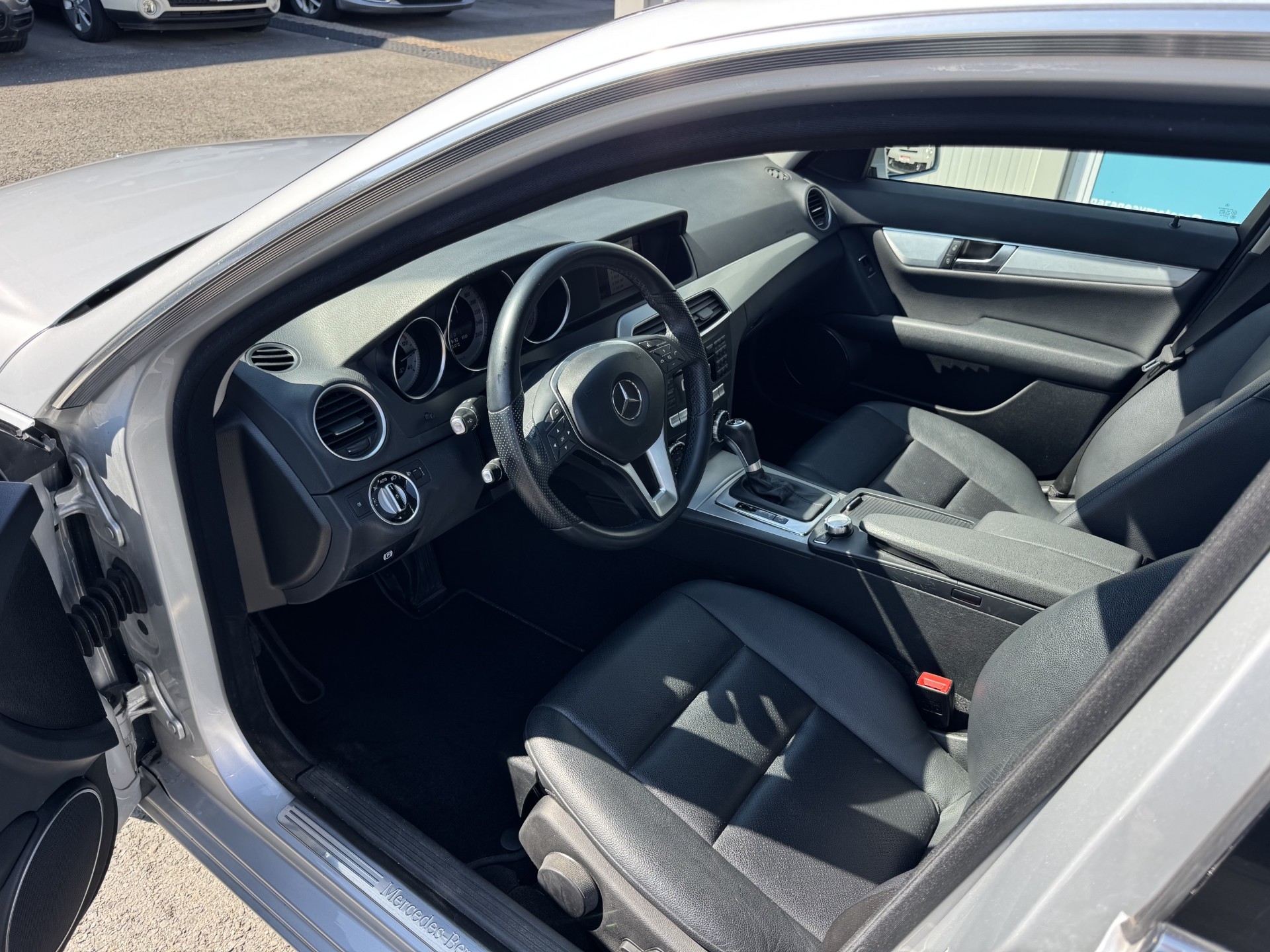 MERCEDES-BENZ C 180 7G-Tronic-image-7