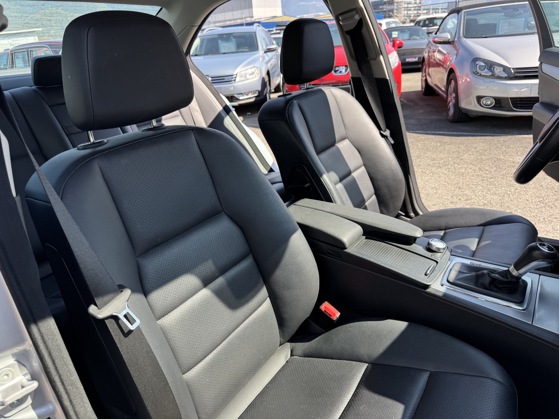 MERCEDES-BENZ C 180 7G-Tronic-image-13
