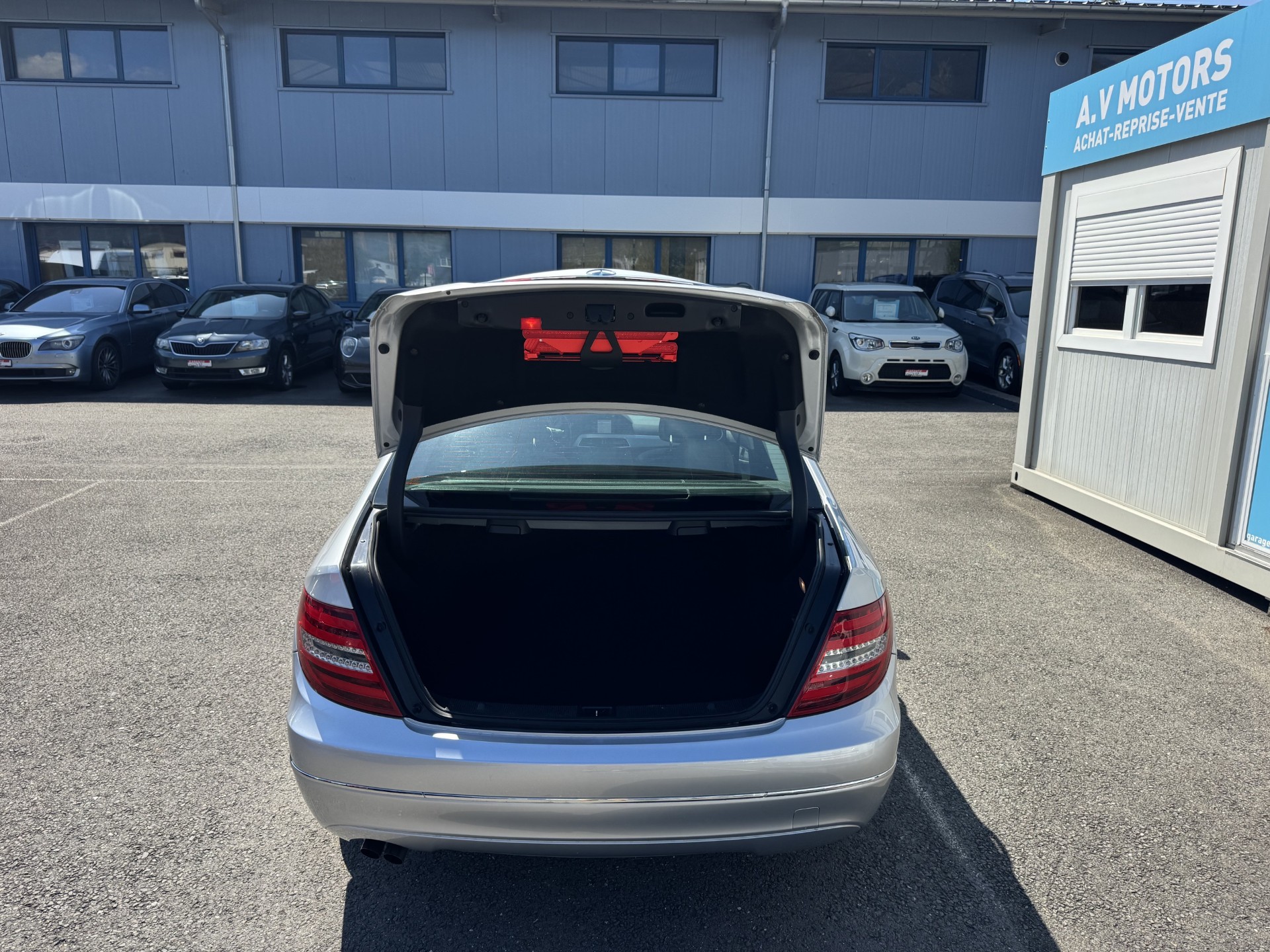 MERCEDES-BENZ C 180 7G-Tronic-image-6