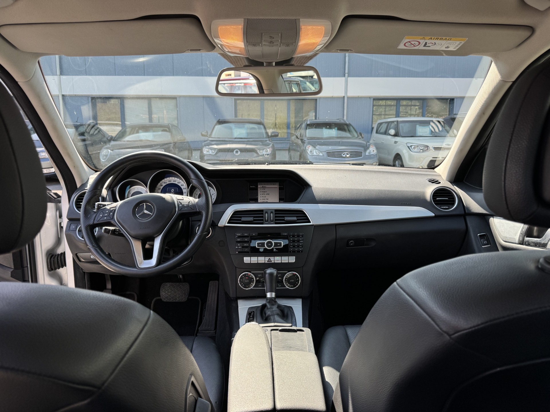 MERCEDES-BENZ C 180 7G-Tronic-image-10
