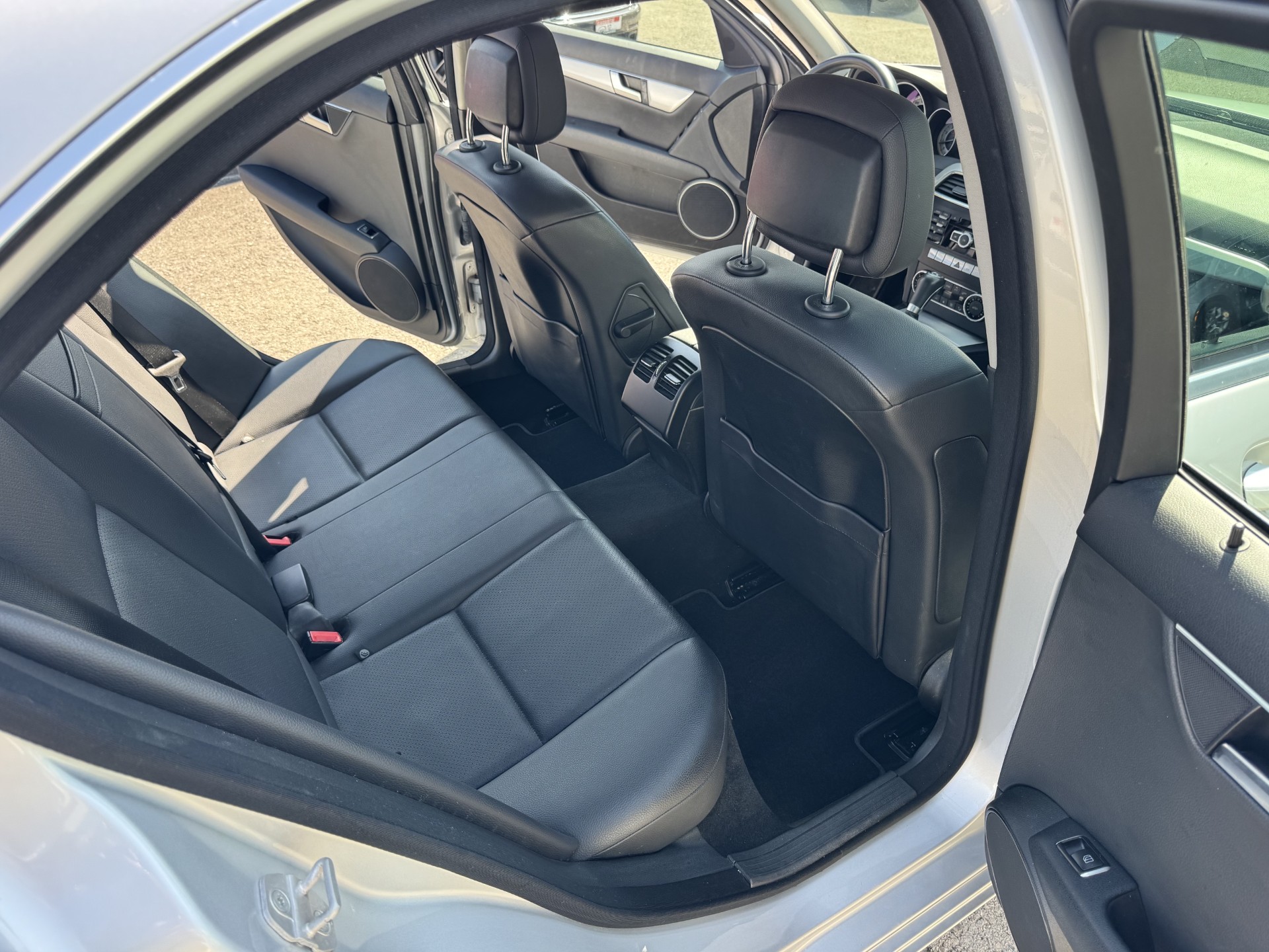 MERCEDES-BENZ C 180 7G-Tronic-image-11