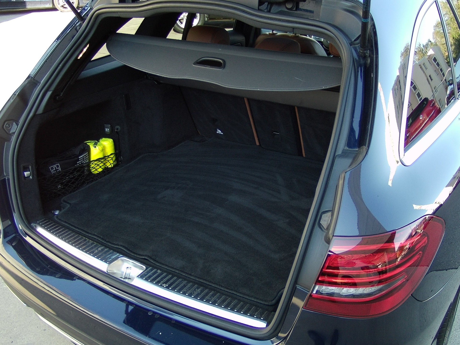 MERCEDES-BENZ C 220 d Swiss Star 4M 9G-Tronic-image-3