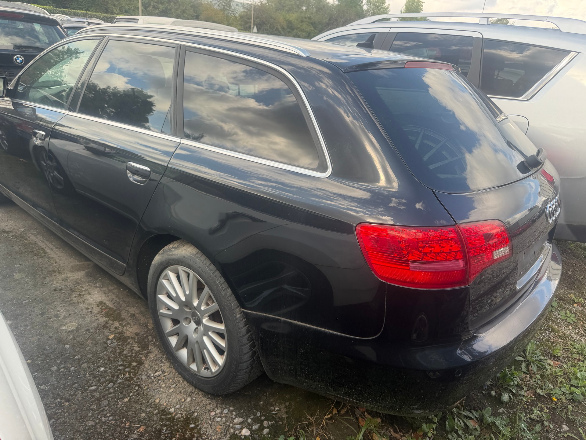 AUDI A6 Avant 4.2 V8 FSI quattro tiptronic-image-2