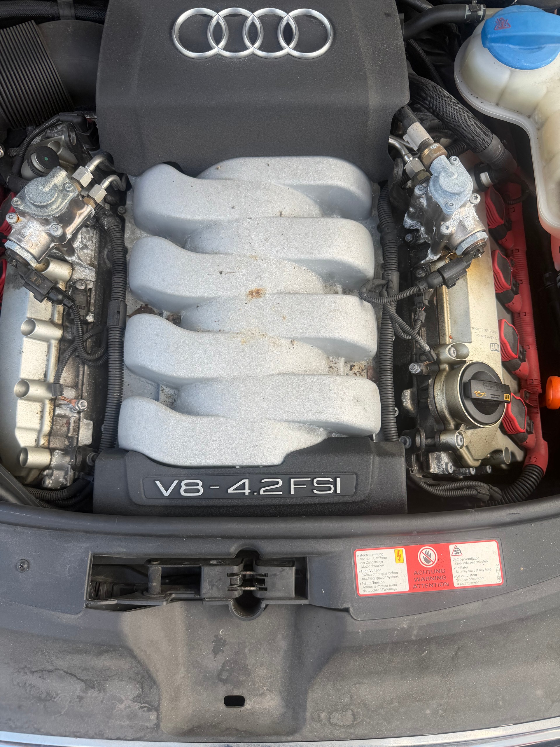 AUDI A6 Avant 4.2 V8 FSI quattro tiptronic-image-9