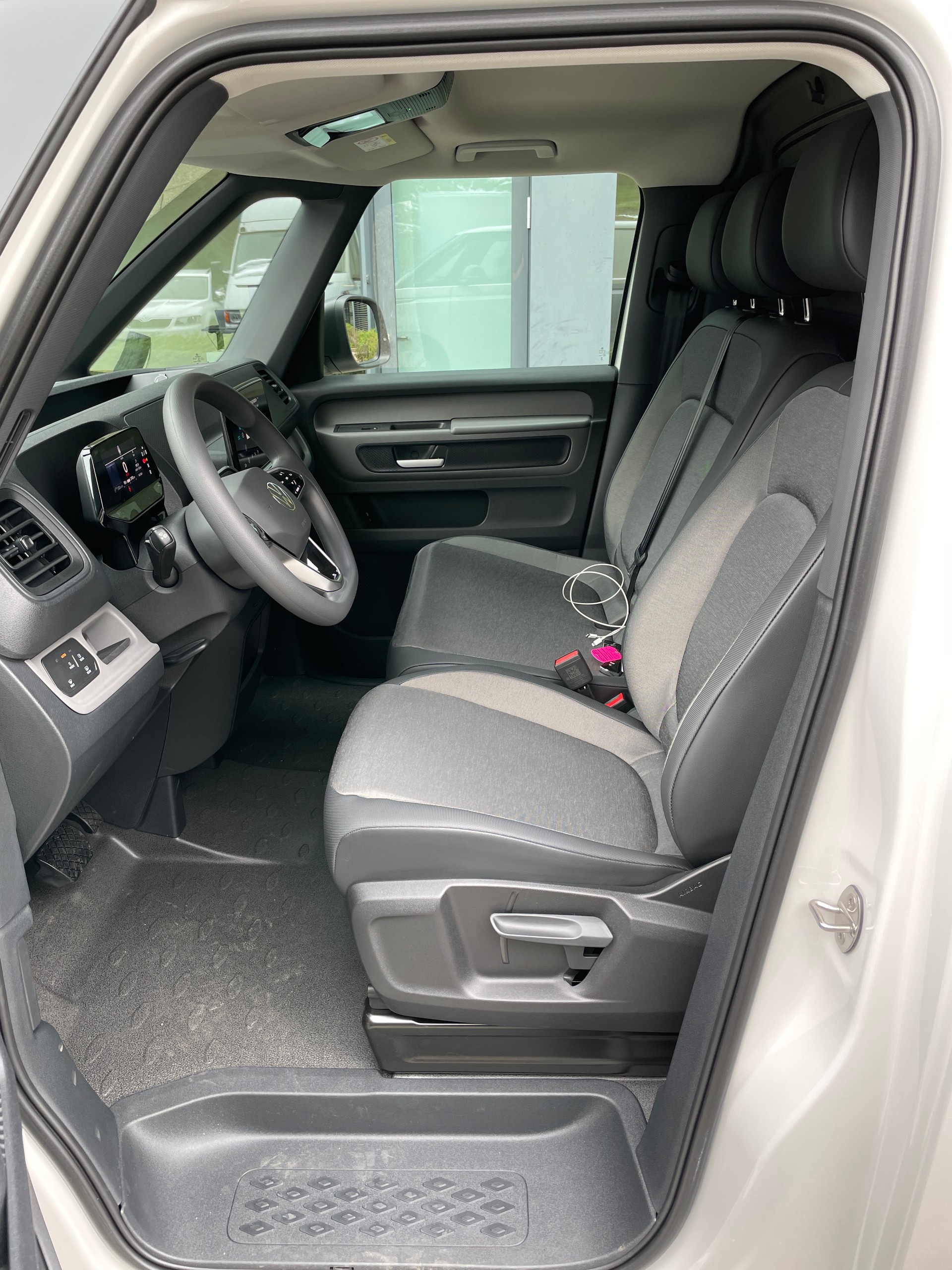 VW ID. Buzz Cargo-image-12
