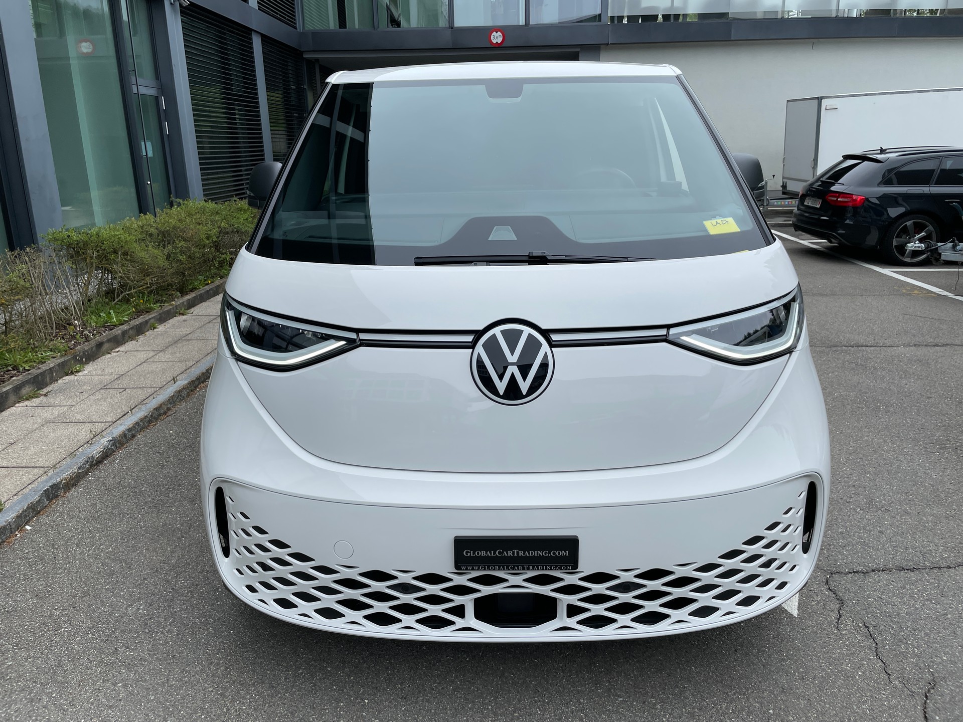 VW ID. Buzz Cargo-image-1