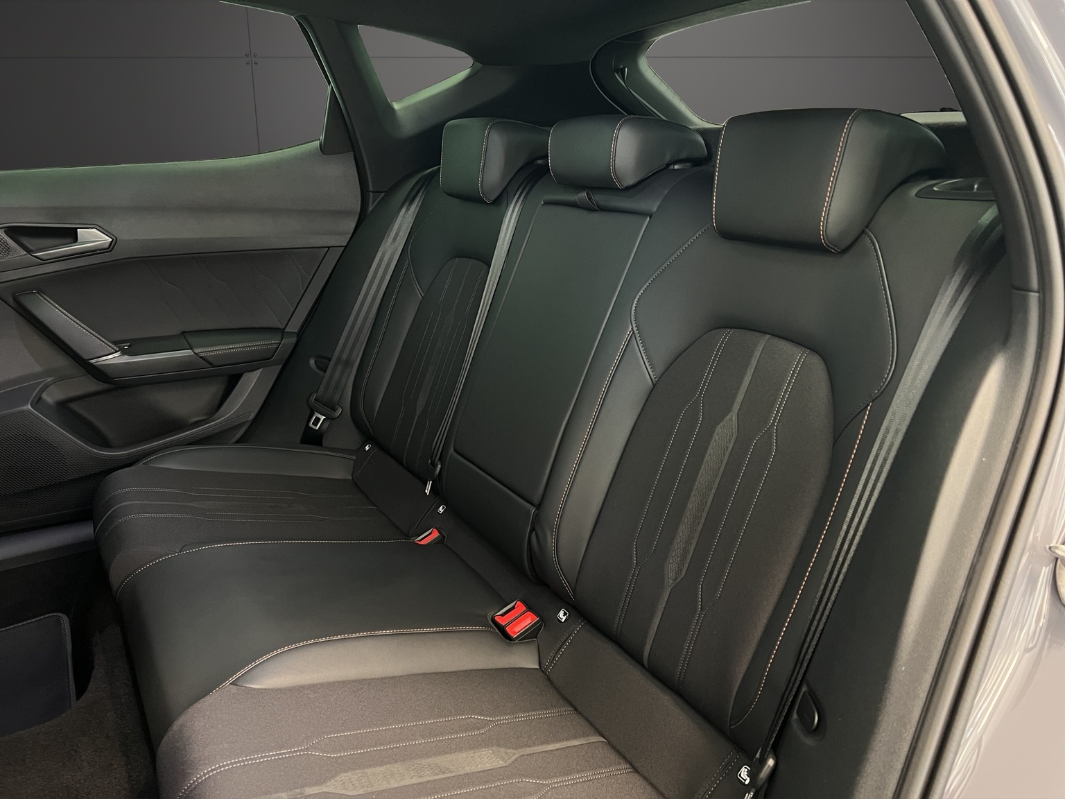 CUPRA Formentor 2.0TSI 4Drive Inicio DSG-image-8