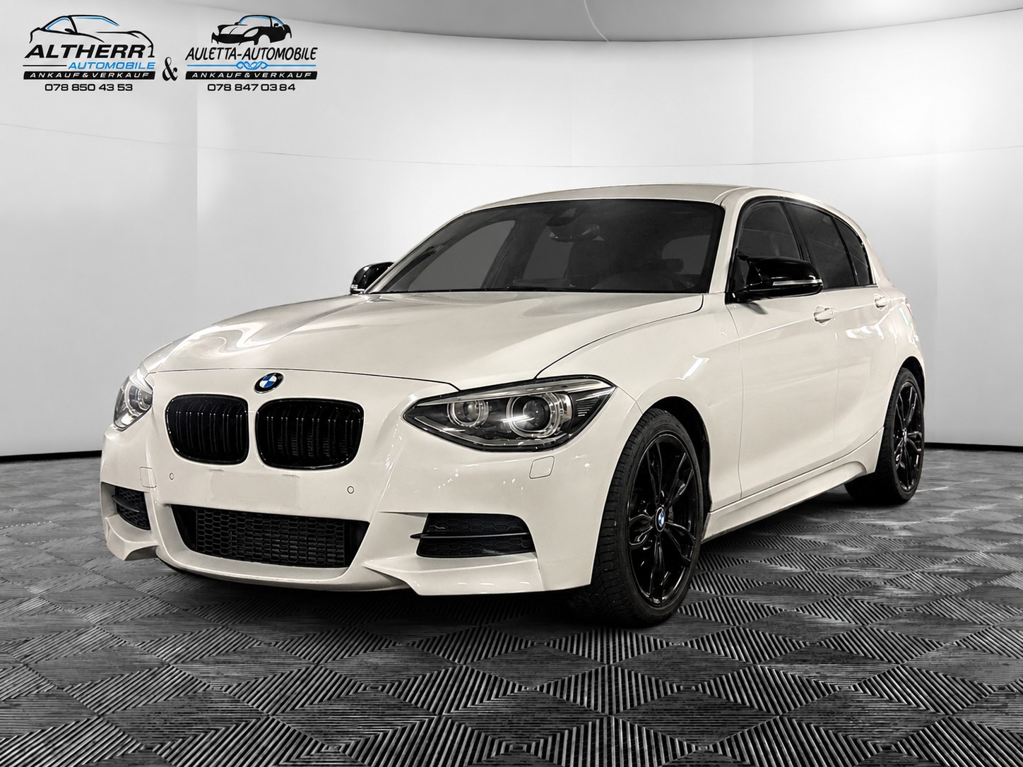 BMW M135i xDrive Steptronic-image-0