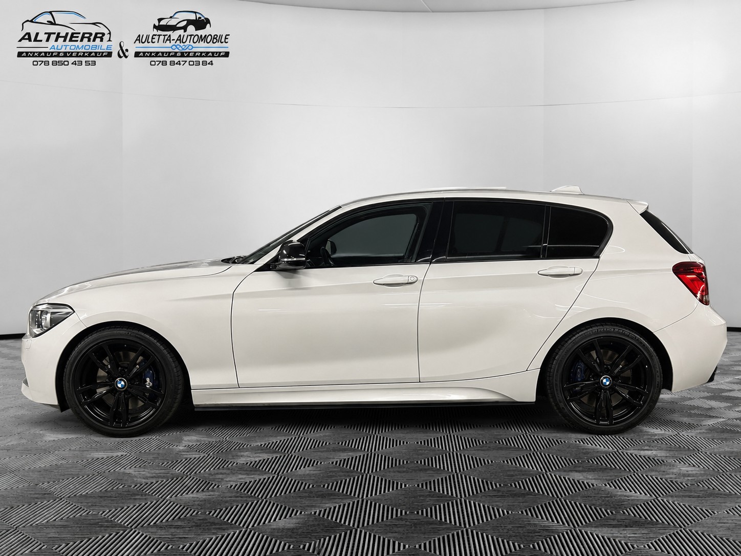 BMW M135i xDrive Steptronic-image-9