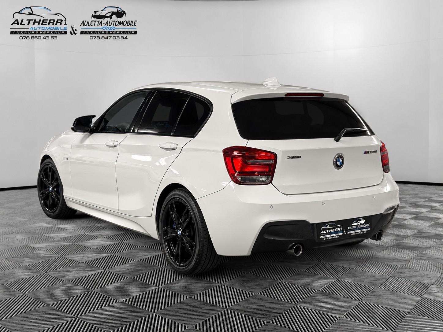 BMW M135i xDrive Steptronic-image-4