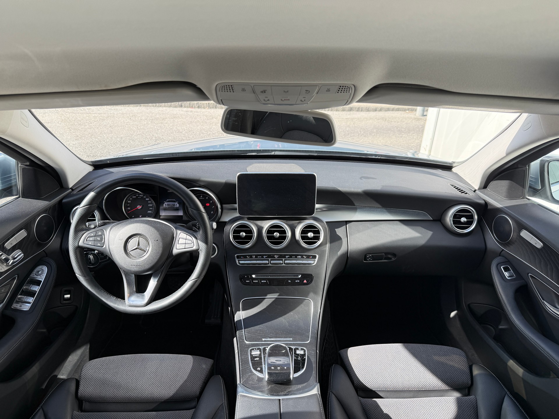 MERCEDES-BENZ C 400 Avantgarde 4Matic 9G-Tronic-image-14