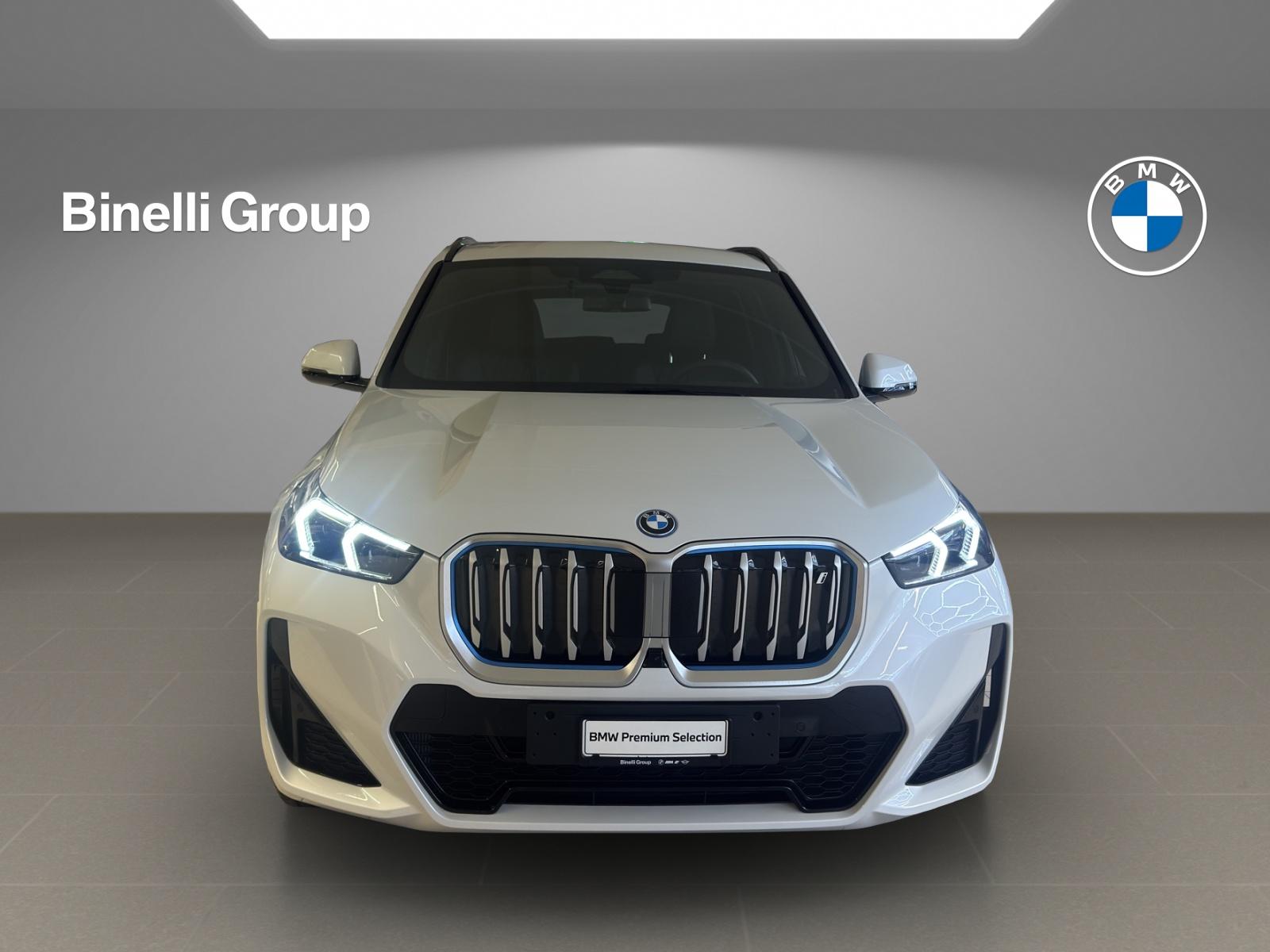 BMW iX1 30 xDrive M-SportPaket-image-8