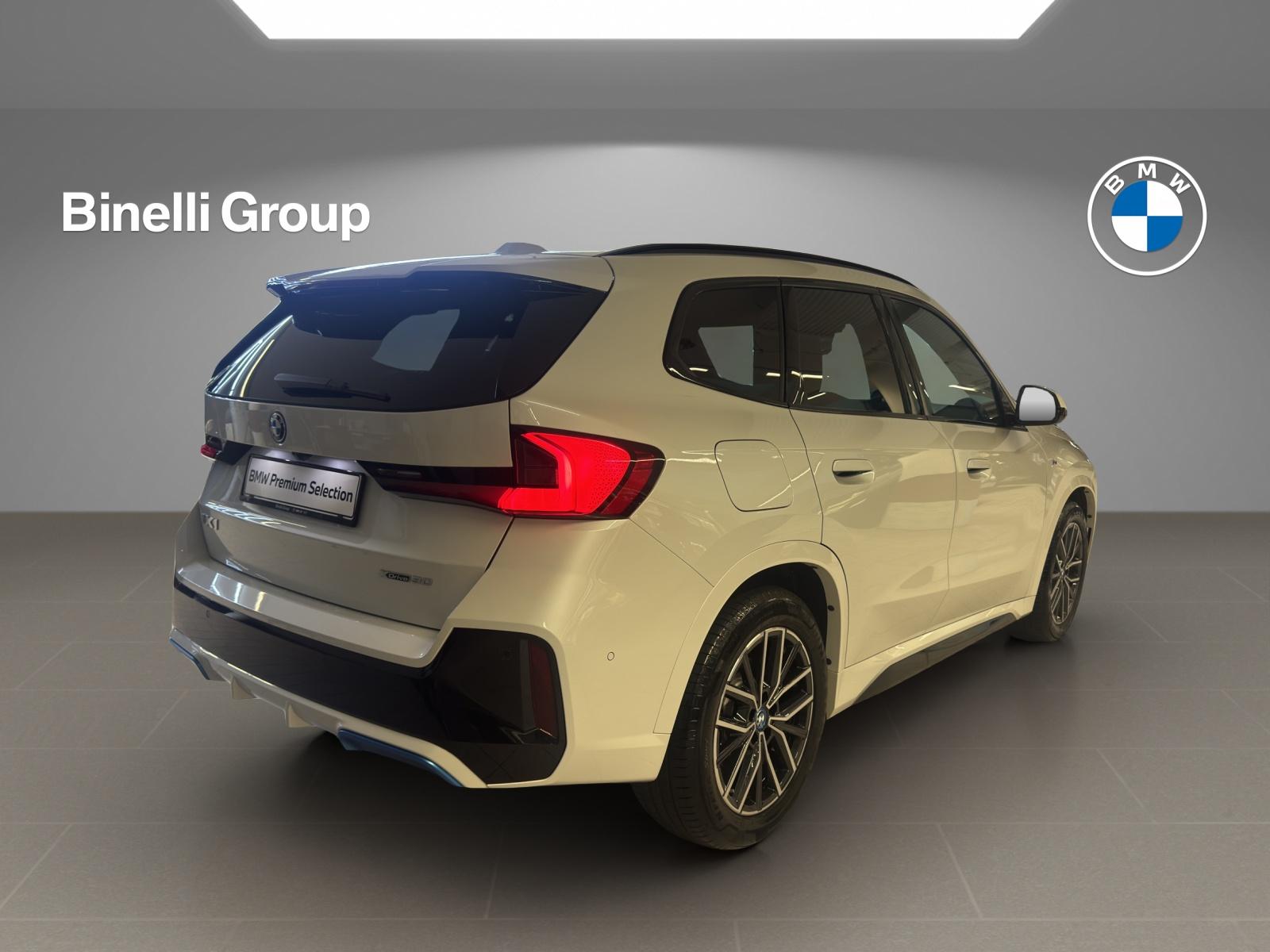 BMW iX1 30 xDrive M-SportPaket-image-5