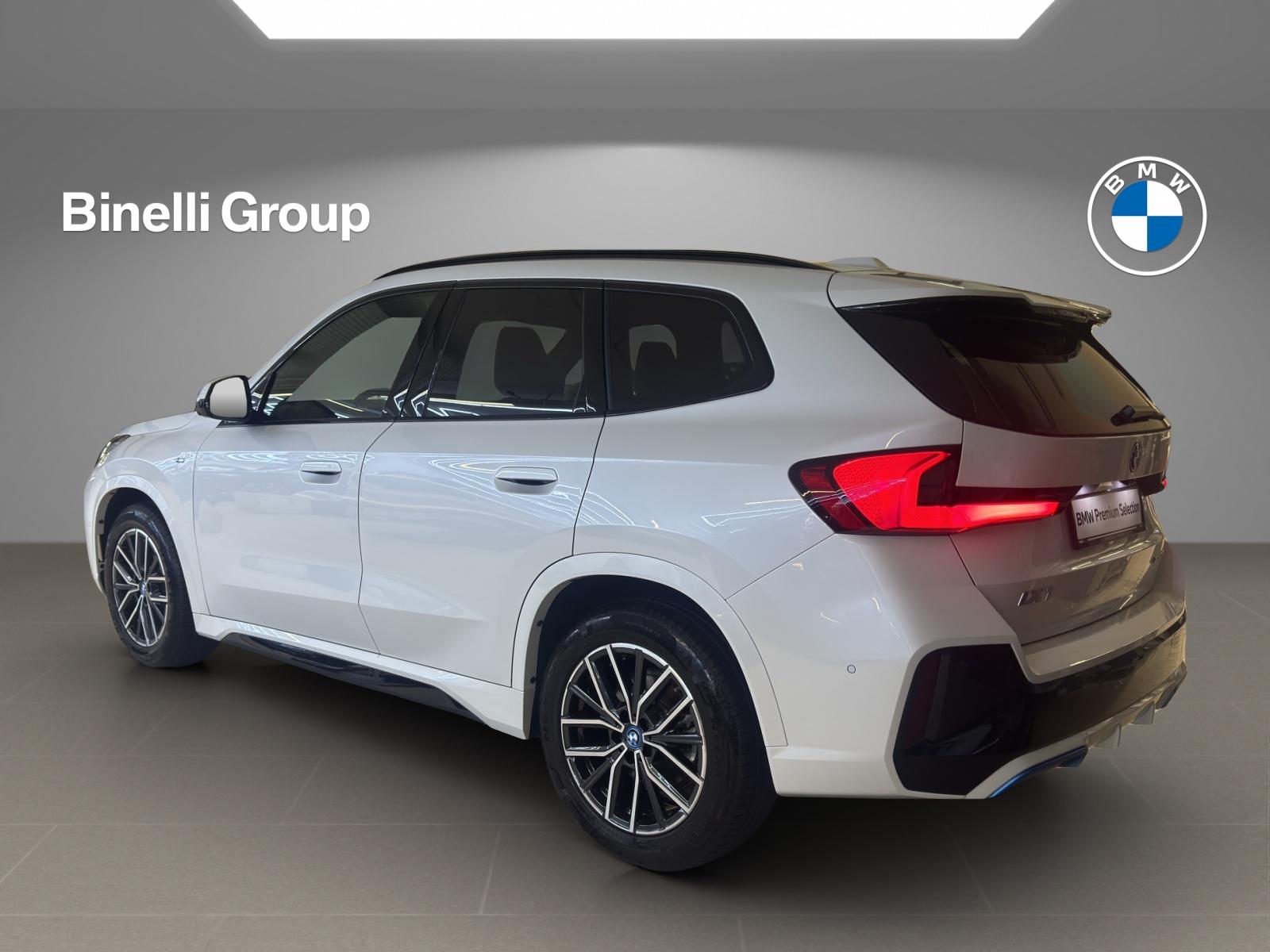 BMW iX1 30 xDrive M-SportPaket-image-3