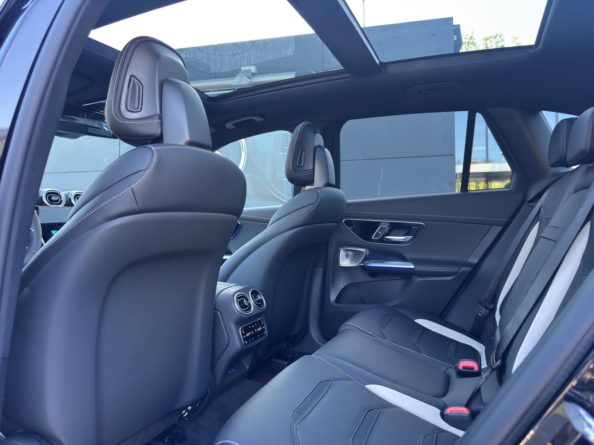 MERCEDES-BENZ 53 AMG 4matic+-image-23