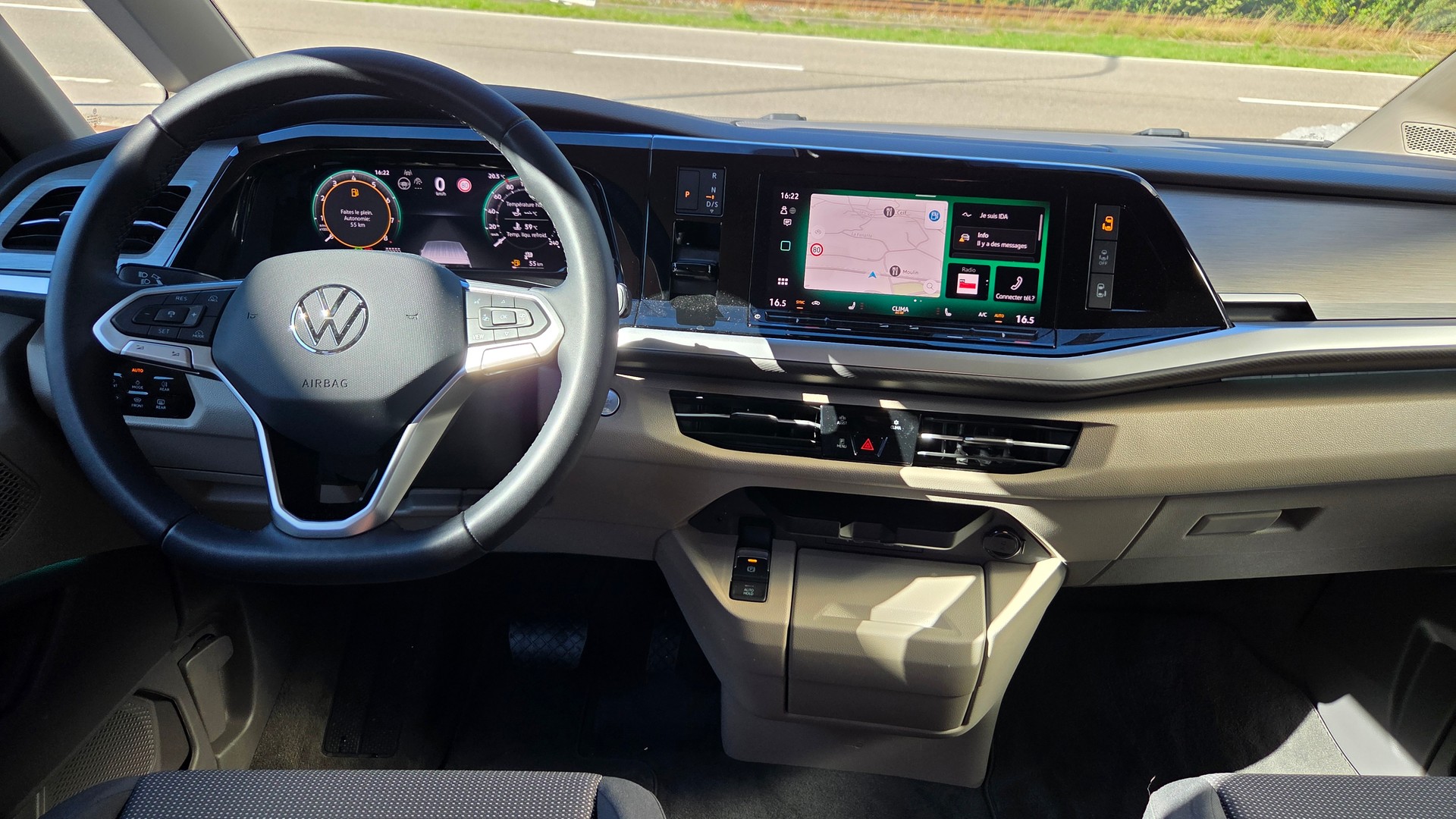 VW Multivan 2.0 TSI Life DSG-image-11
