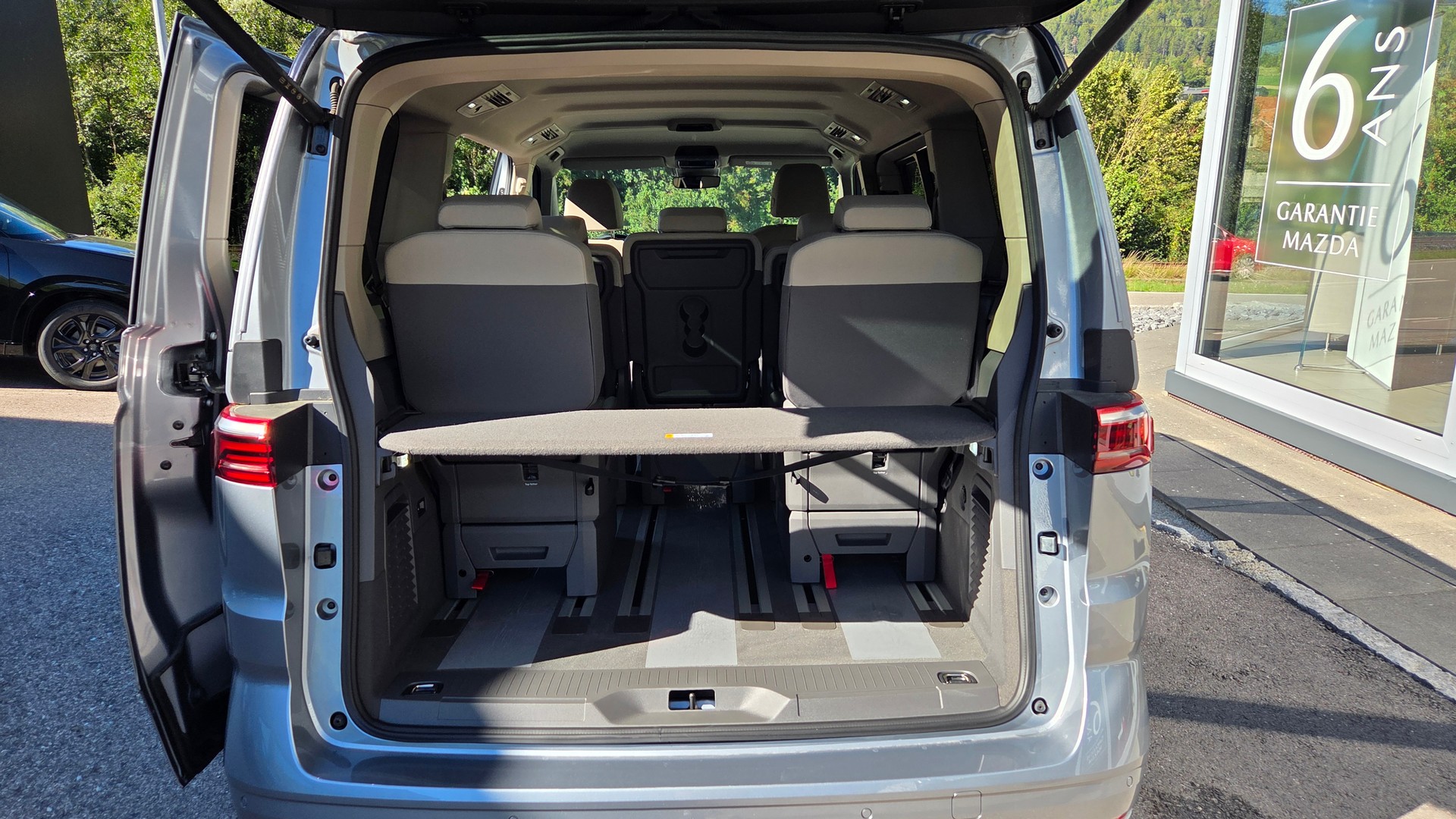 VW Multivan 2.0 TSI Life DSG-image-9